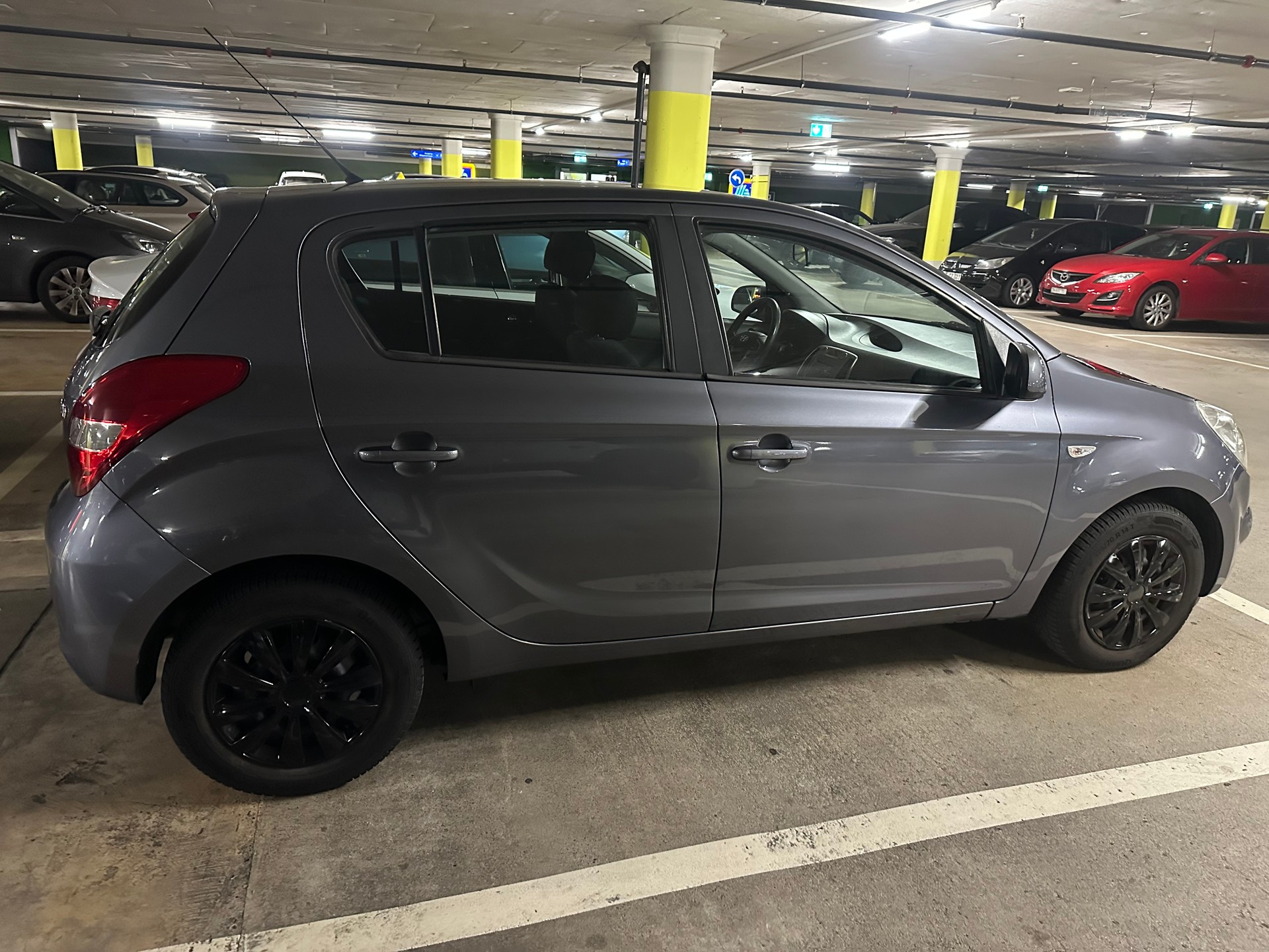HYUNDAI i20 1.2 Comfort-image-3