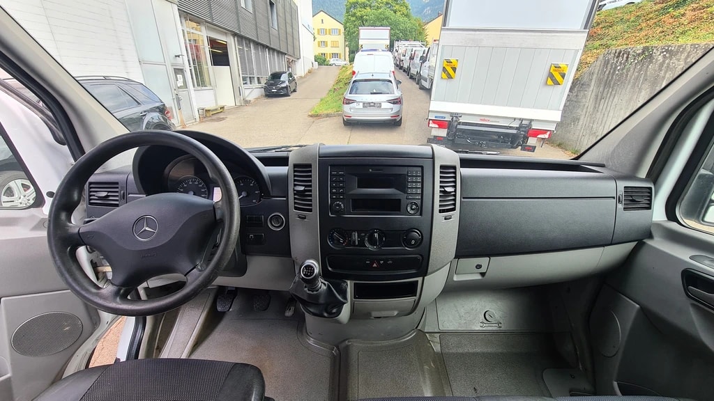 MERCEDES-BENZ Sprinter 316 CDI Lang **Brücke mit Dopplelkabine ** 7-Plätzer ** Anh-Kupplung ** Frisch Ab MFK & Service **-image-7