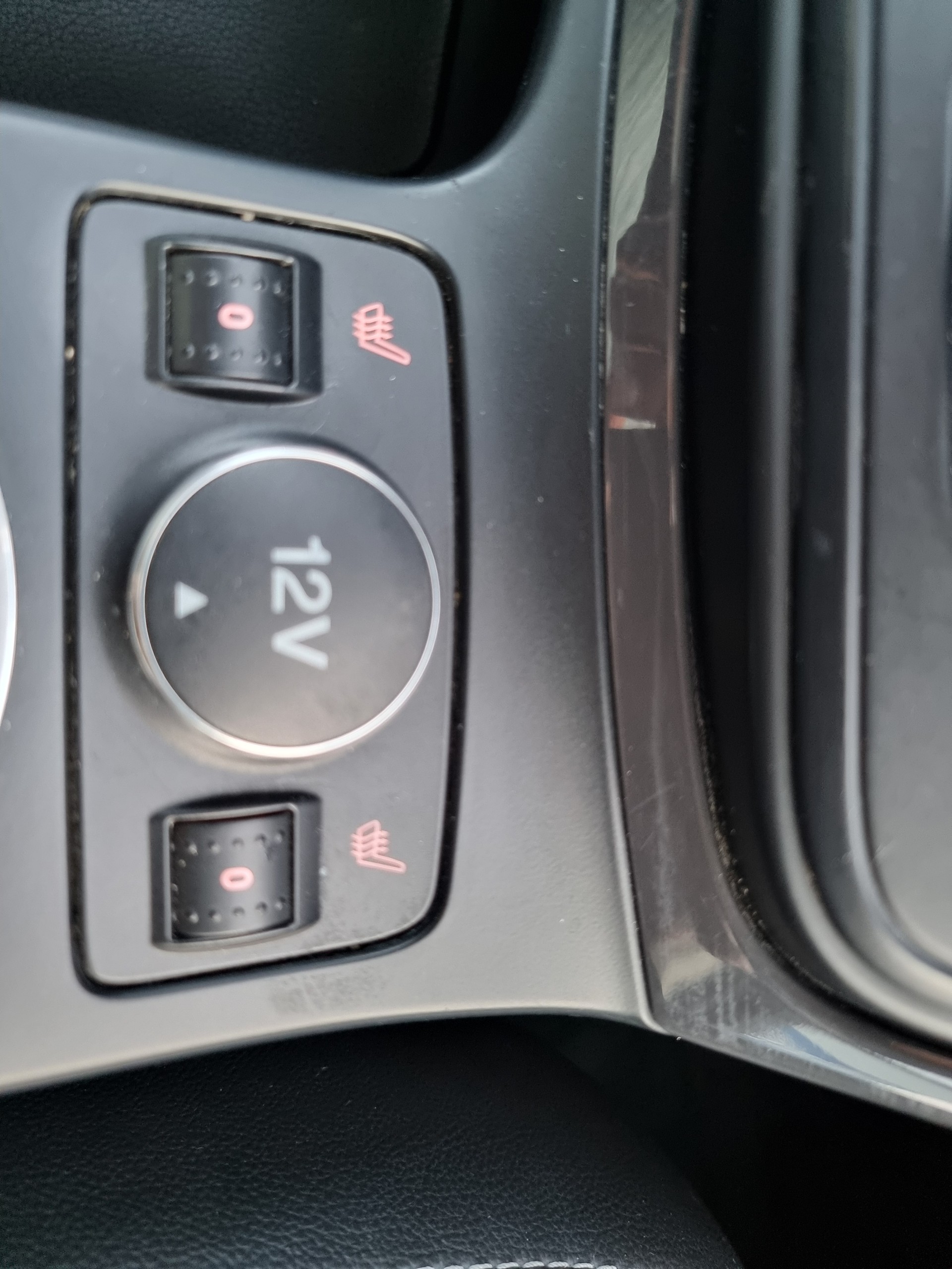 FORD Kuga 2.0 TDCi Titanium 4WD PowerShift-image-10