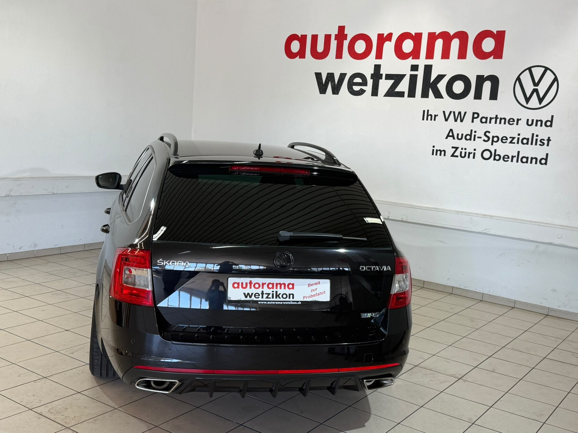 SKODA Octavia Combi 2.0 TSI RS DSG-image-3