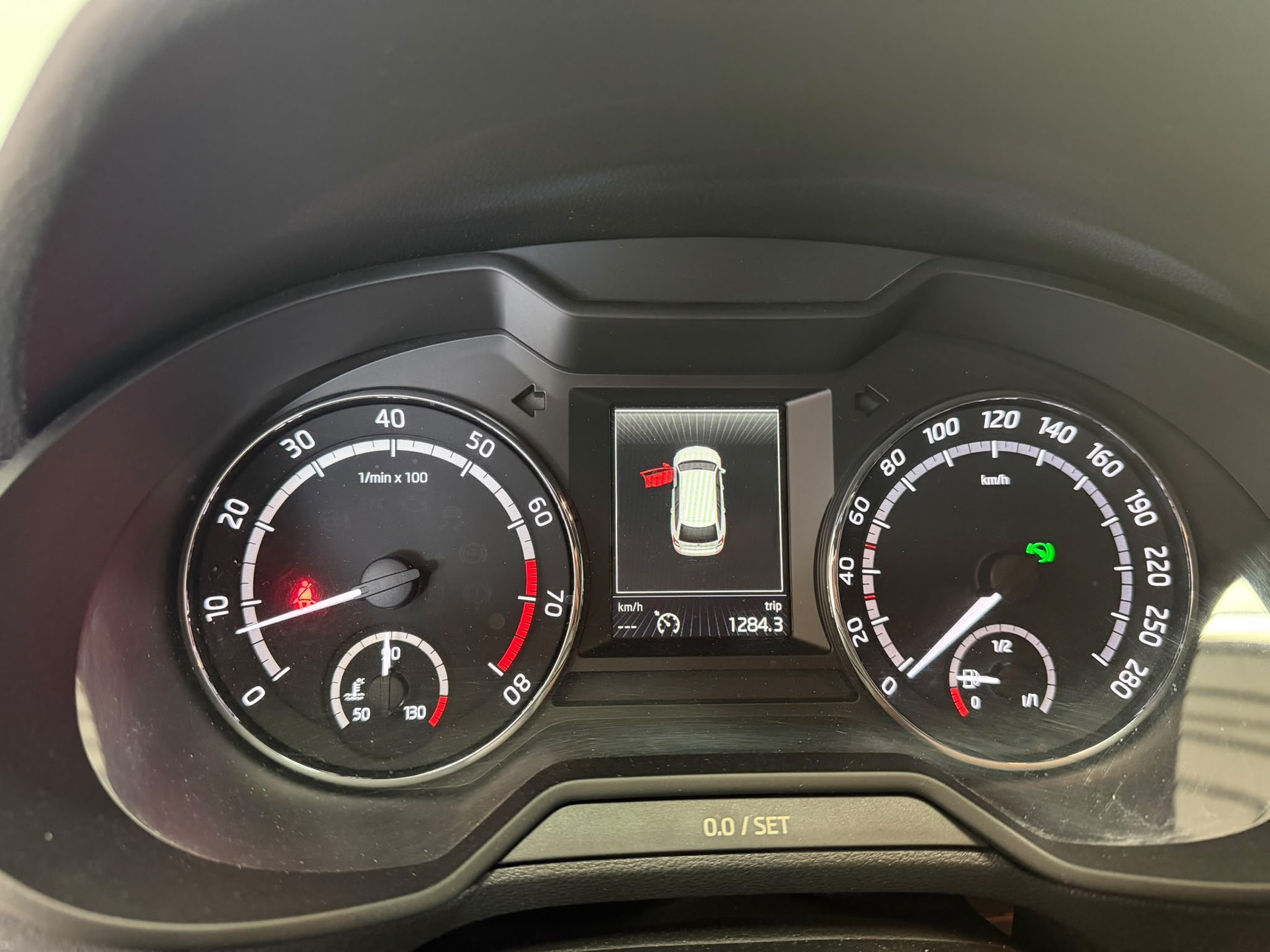 SKODA Octavia Combi 2.0 TSI RS DSG-image-10