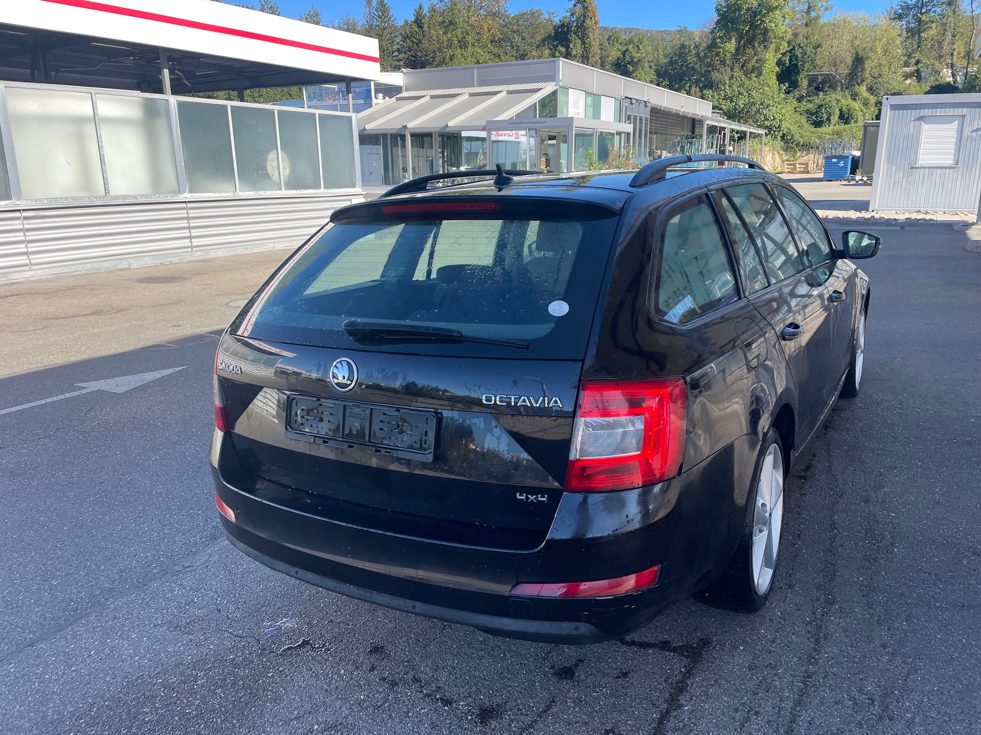 SKODA Octavia Combi 2.0 TDI Style 4x4 DSG-image-9