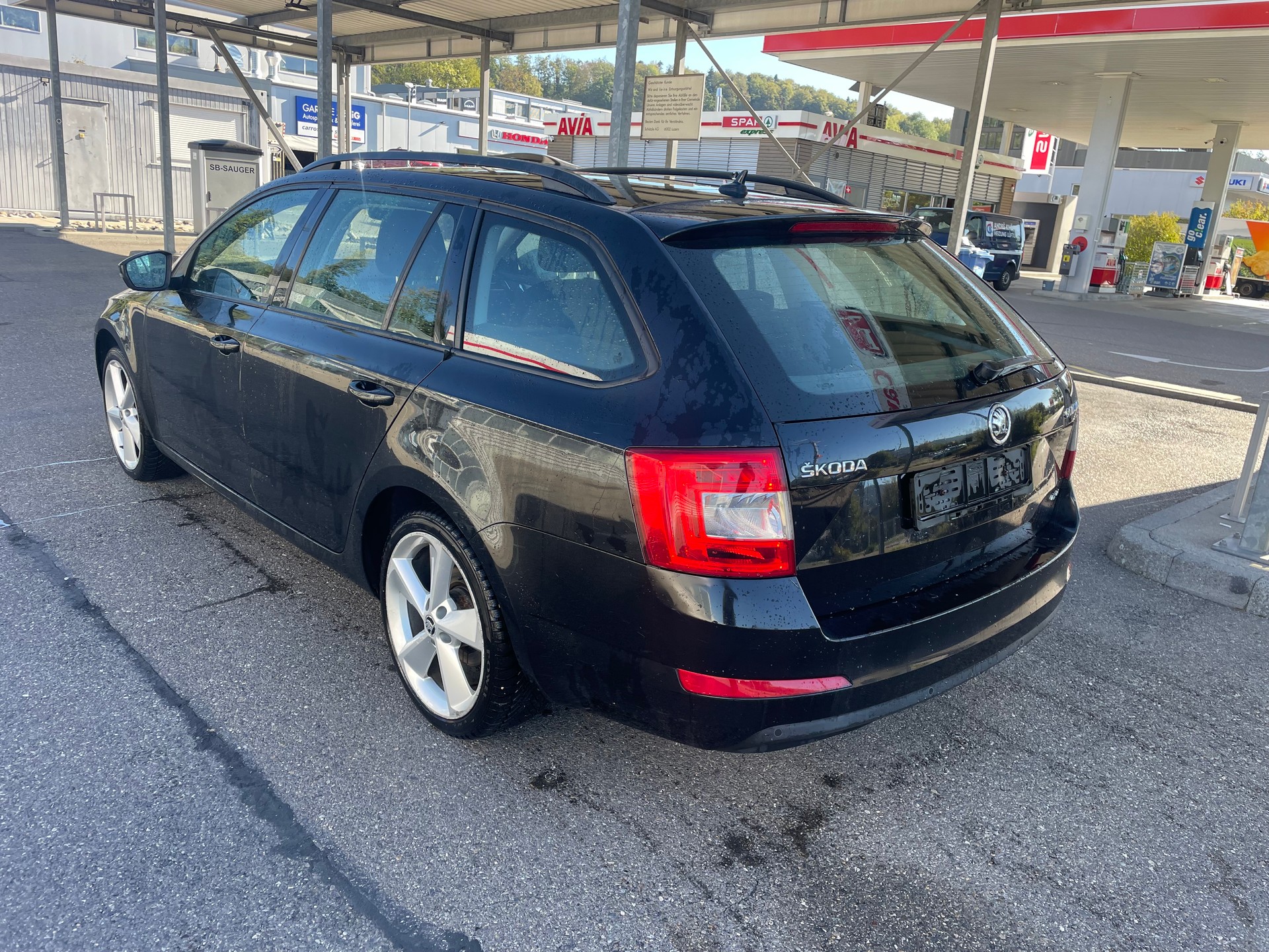 SKODA Octavia Combi 2.0 TDI Style 4x4 DSG-image-7