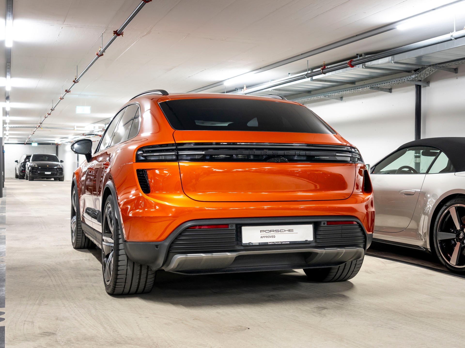 PORSCHE Macan Turbo 100kWh-image-2