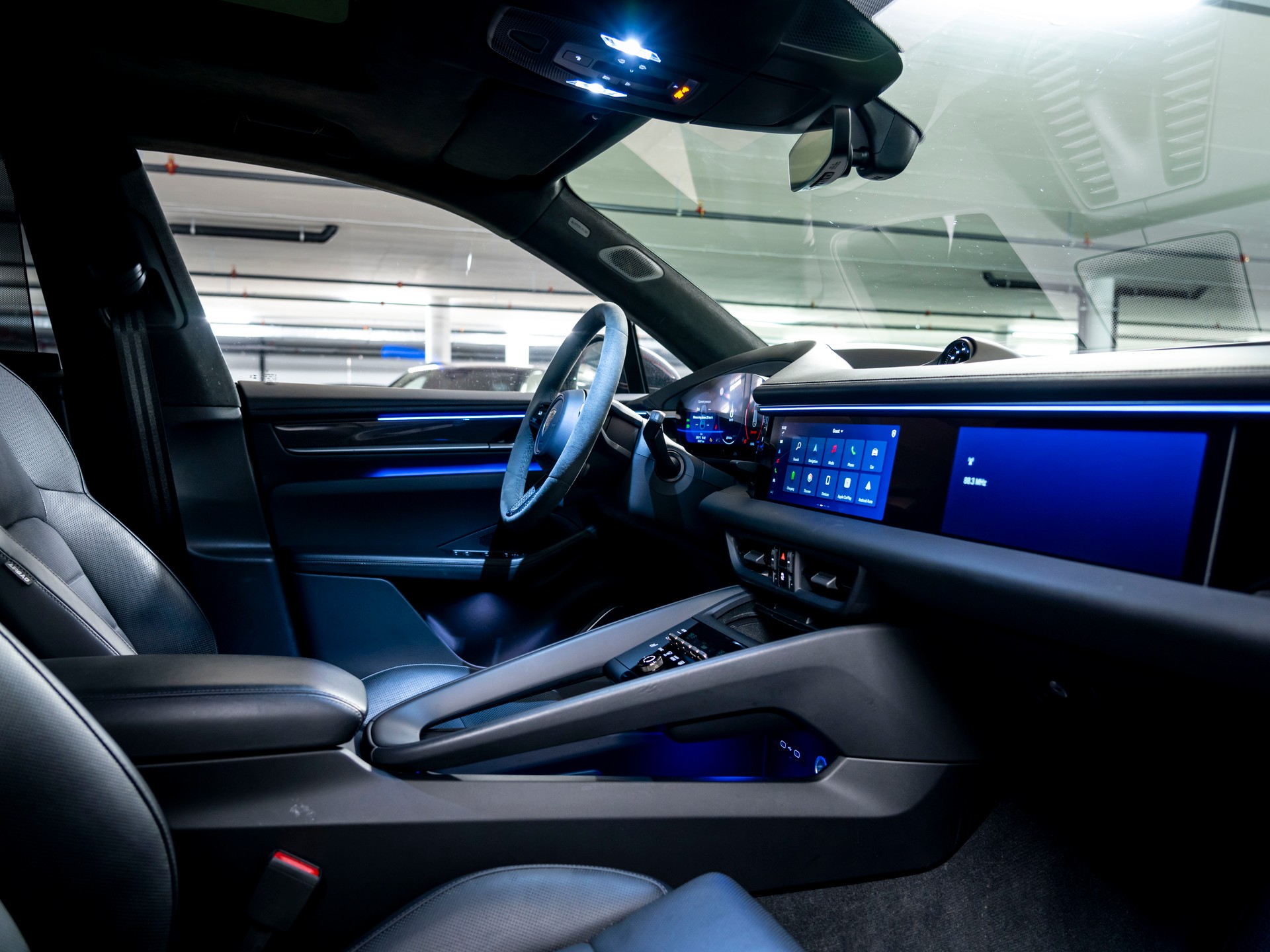 PORSCHE Macan Turbo 100kWh-image-23