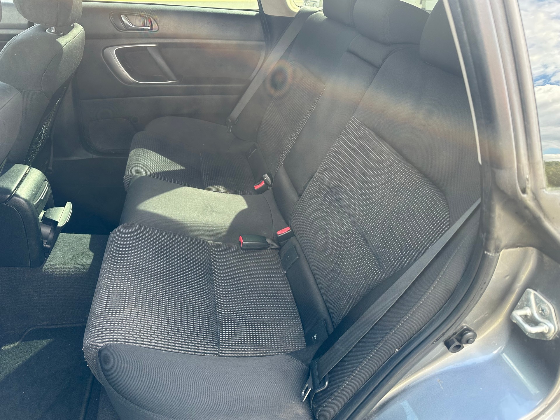 SUBARU Outback 2.5i AWD-image-7