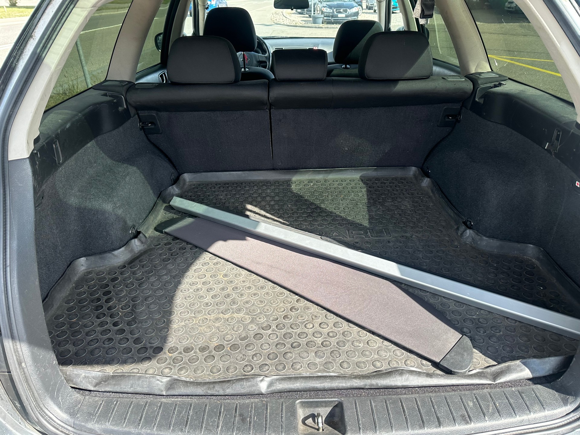 SUBARU Outback 2.5i AWD-image-8