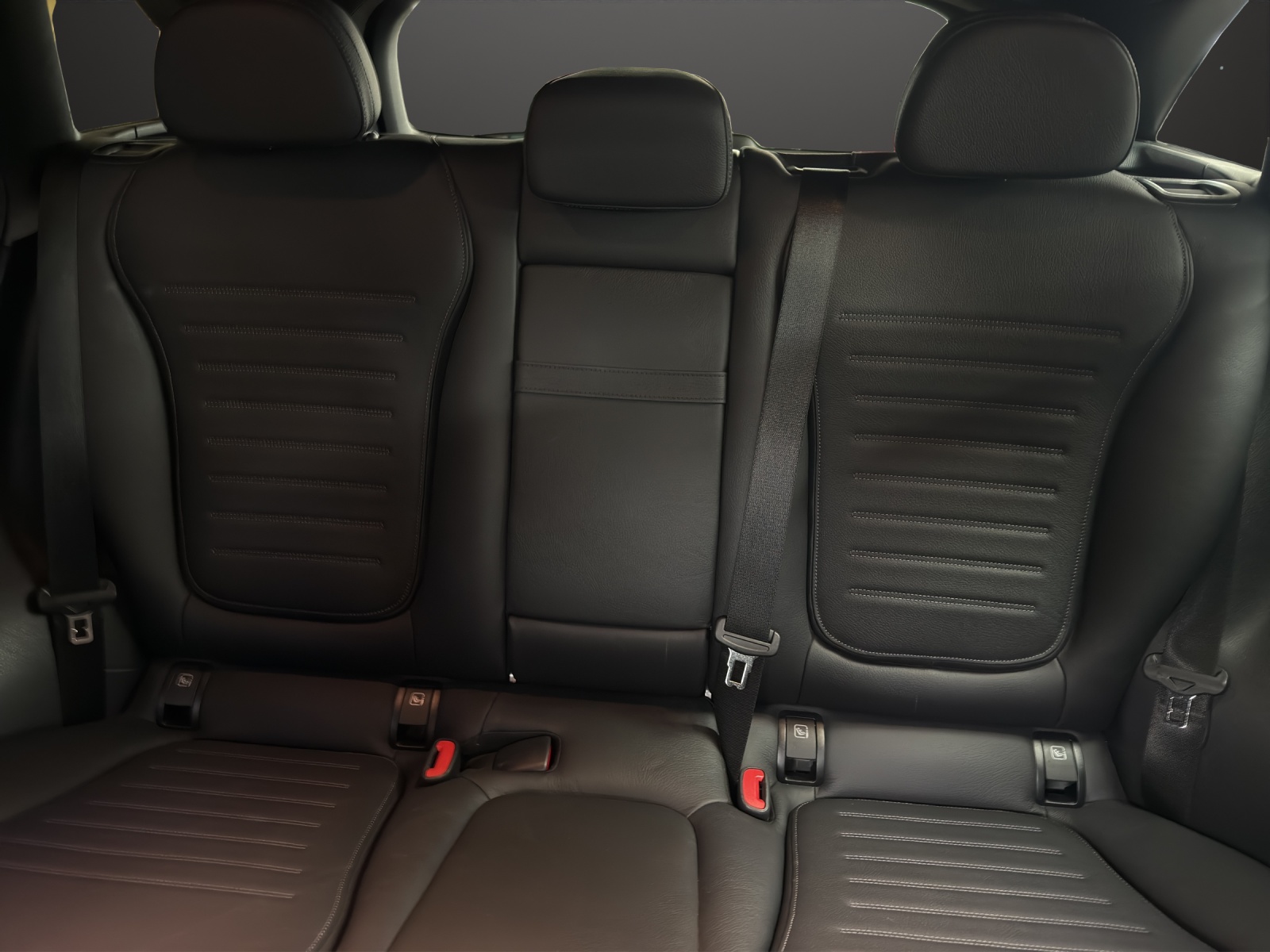 MERCEDES-BENZ GLC 400 e 4M 9G-Tronic-image-14