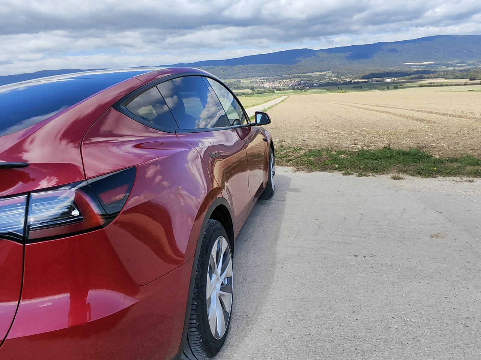 TESLA Long Range AWD Autopilot amélioré-image-4