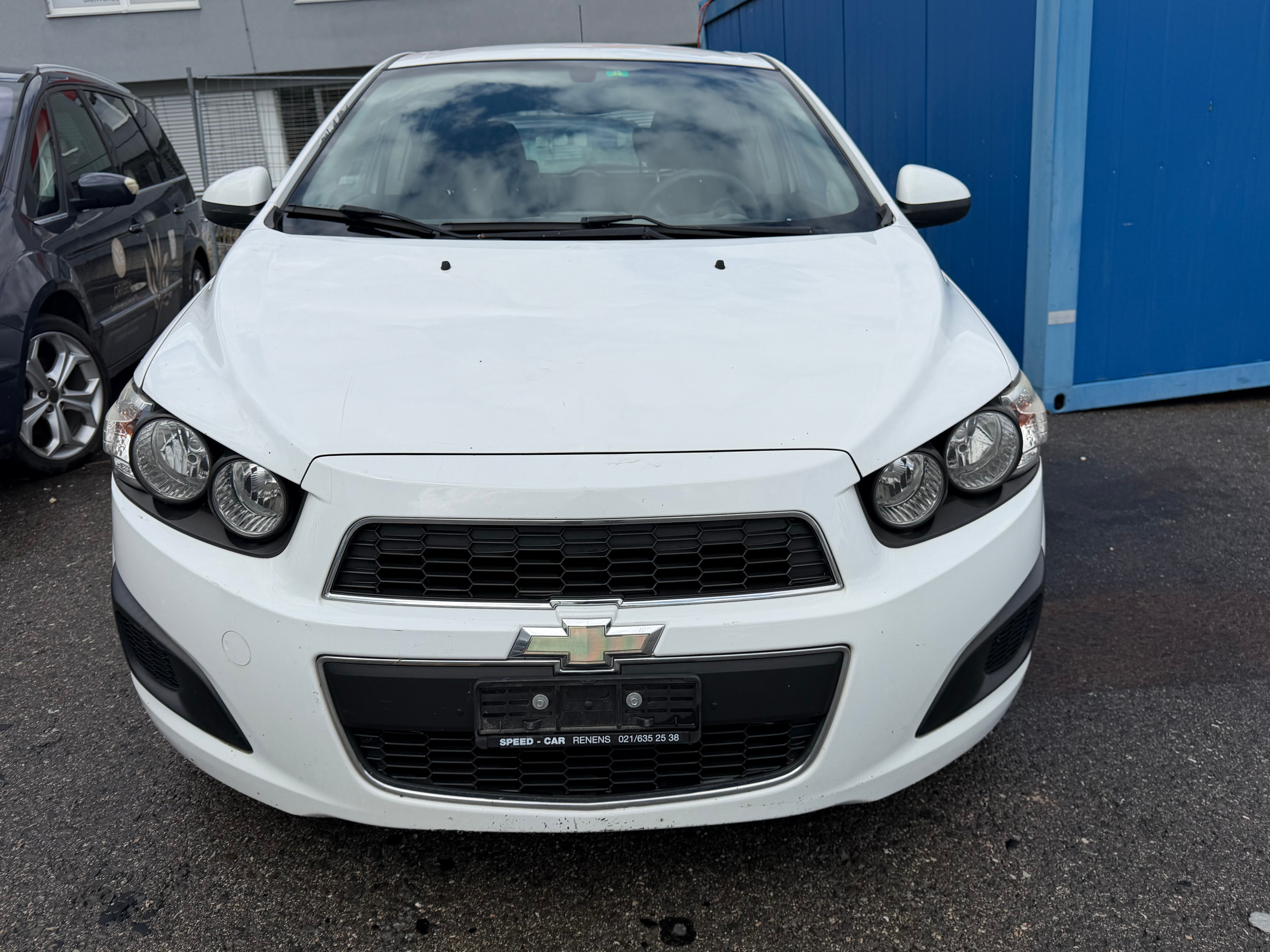 Car photo