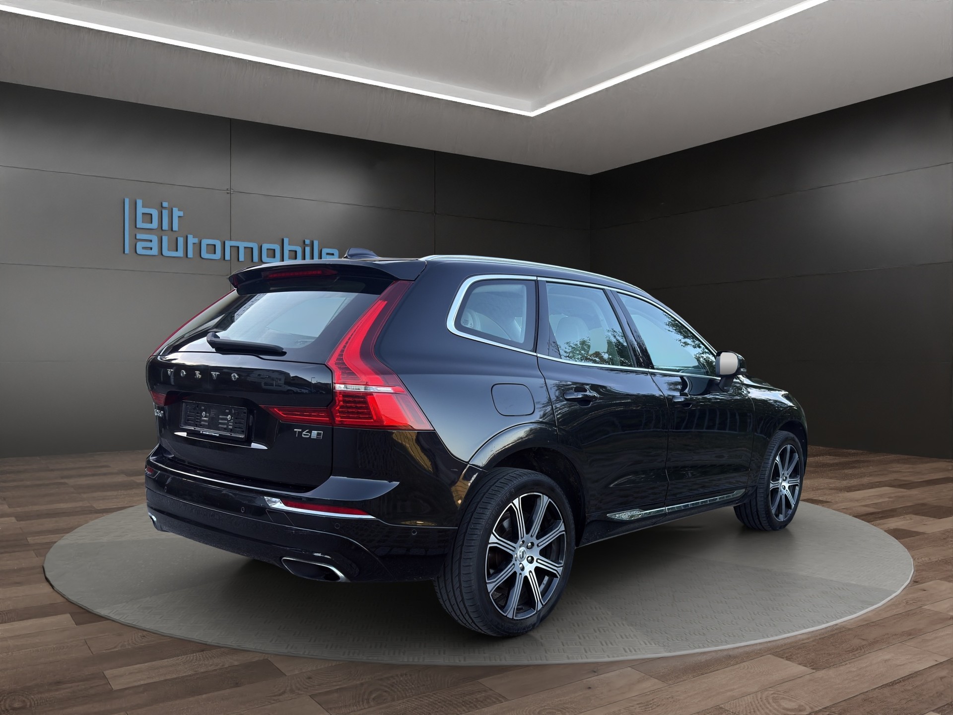 VOLVO XC60 T6 AWD Inscription Geartronic 320PS-image-7