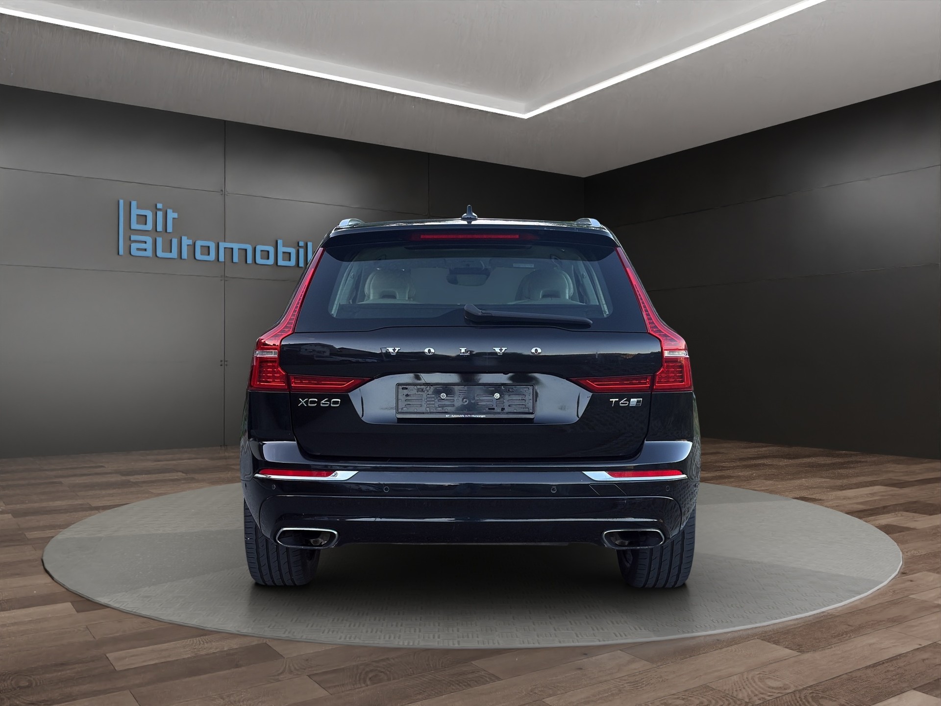 VOLVO XC60 T6 AWD Inscription Geartronic 320PS-image-5