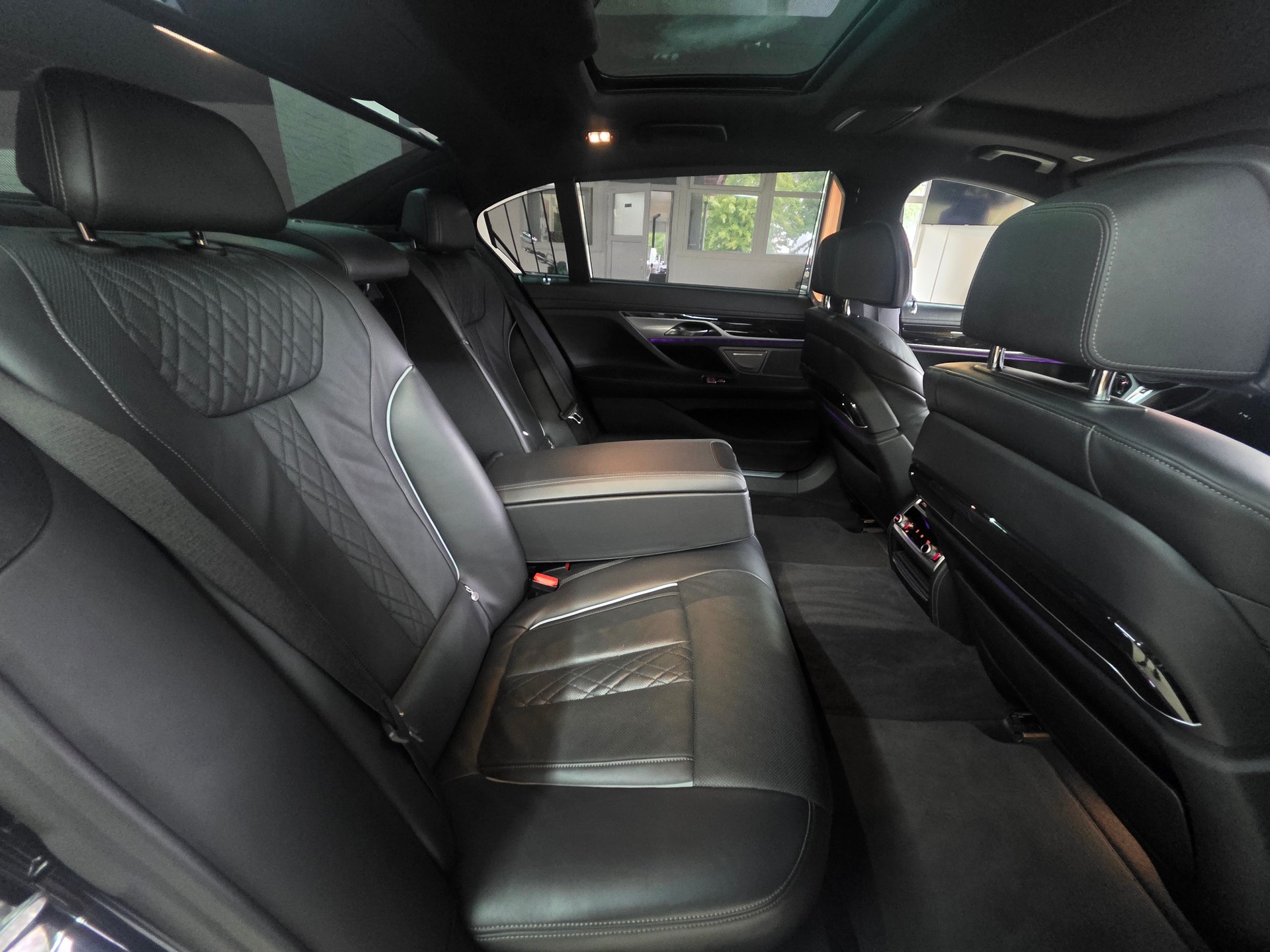 BMW 730Ld xDrive Steptronic M-Sport-image-23
