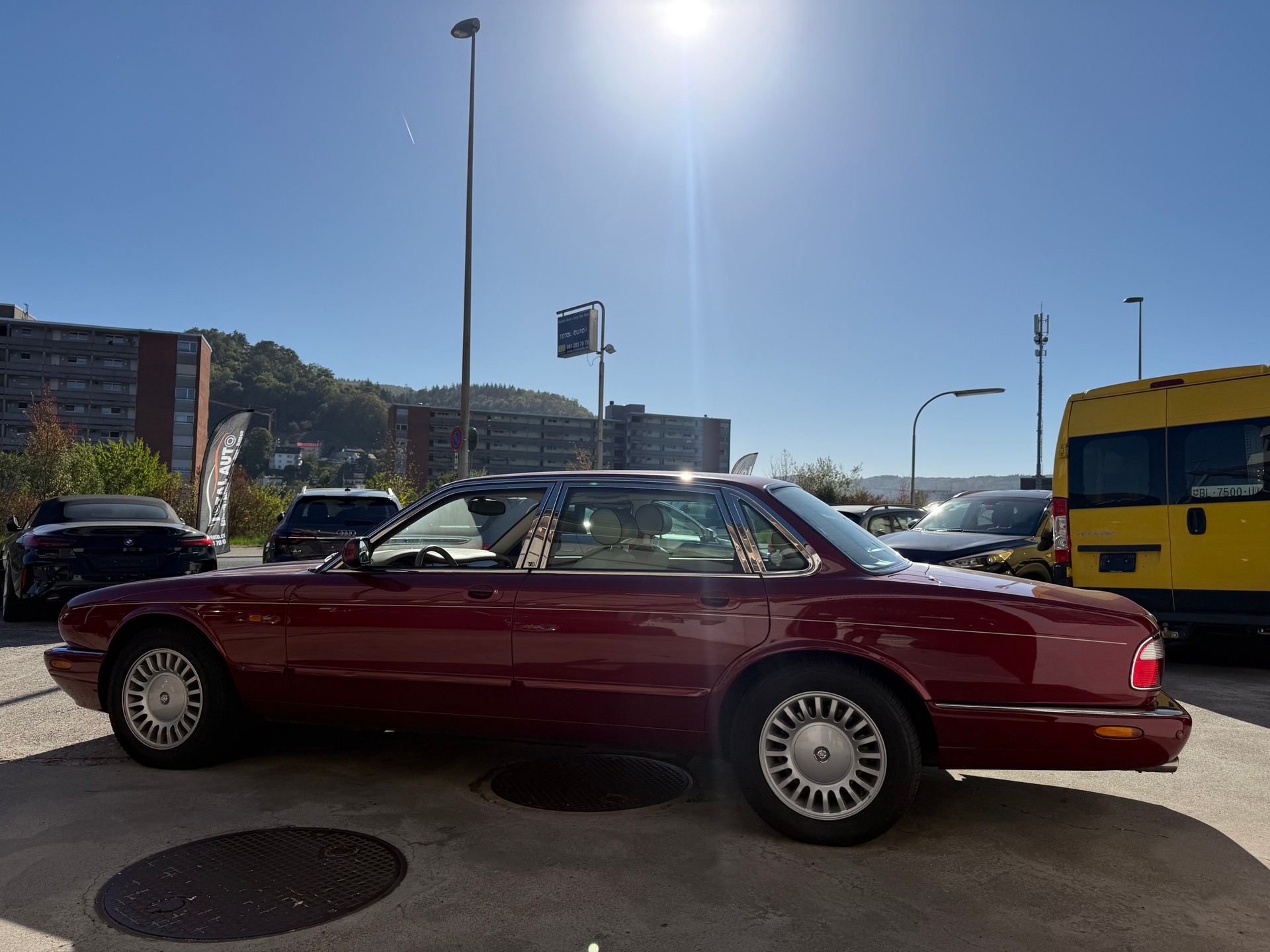 JAGUAR XJ 4.0 V8 Sovereign-image-4