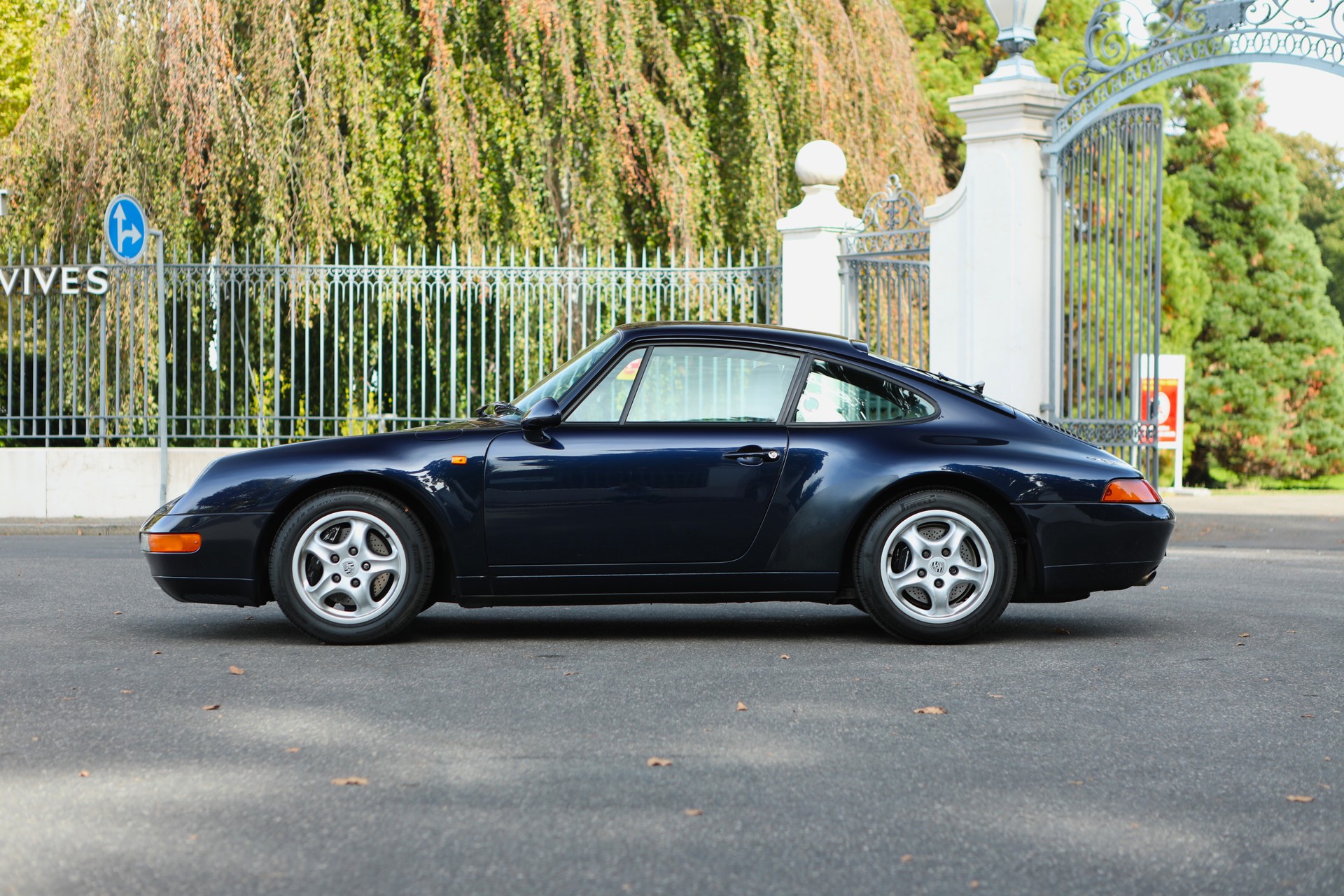 PORSCHE 911 Carrera 2 993-image-7