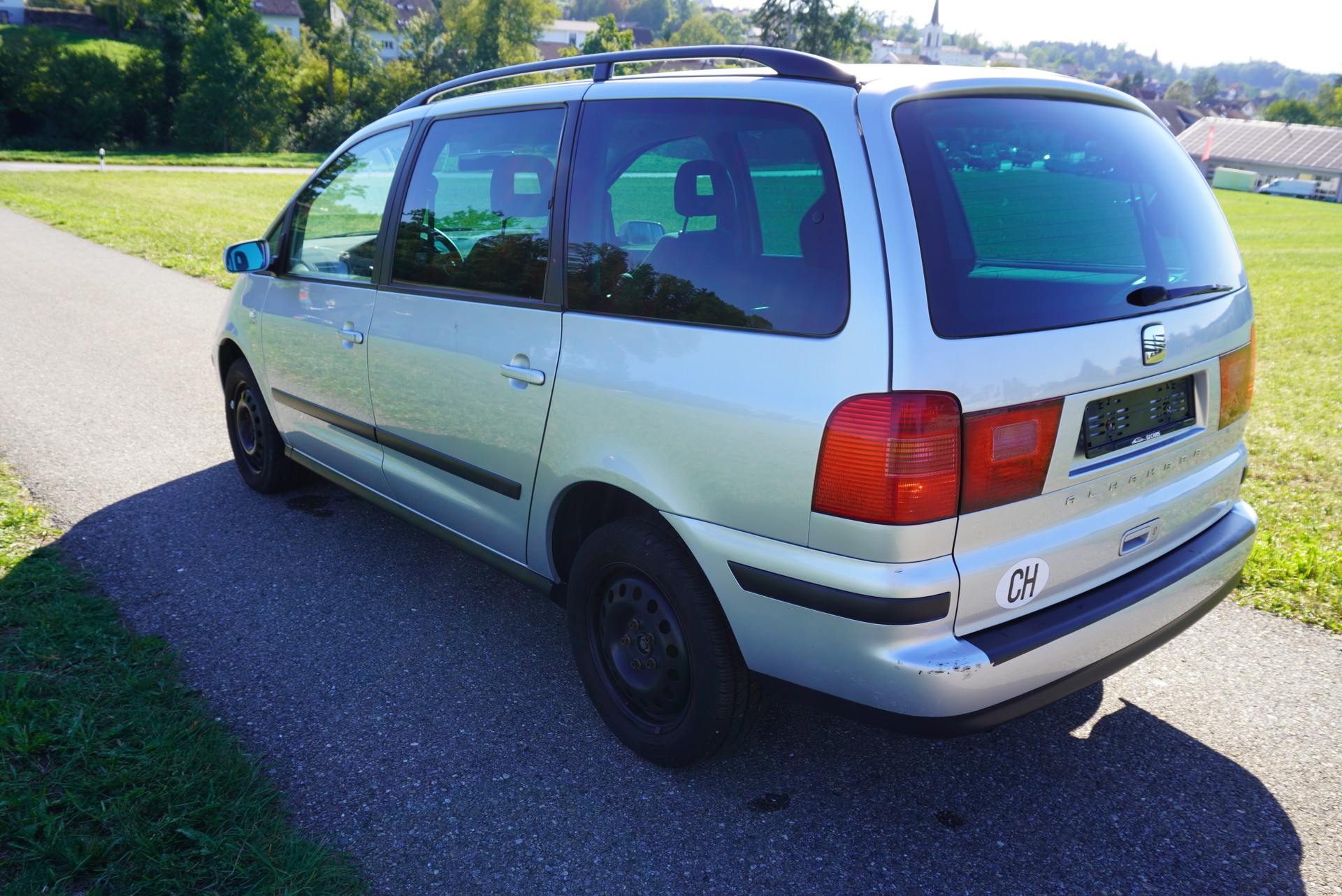 SEAT Alhambra 1.8 Turbo Sport-image-4