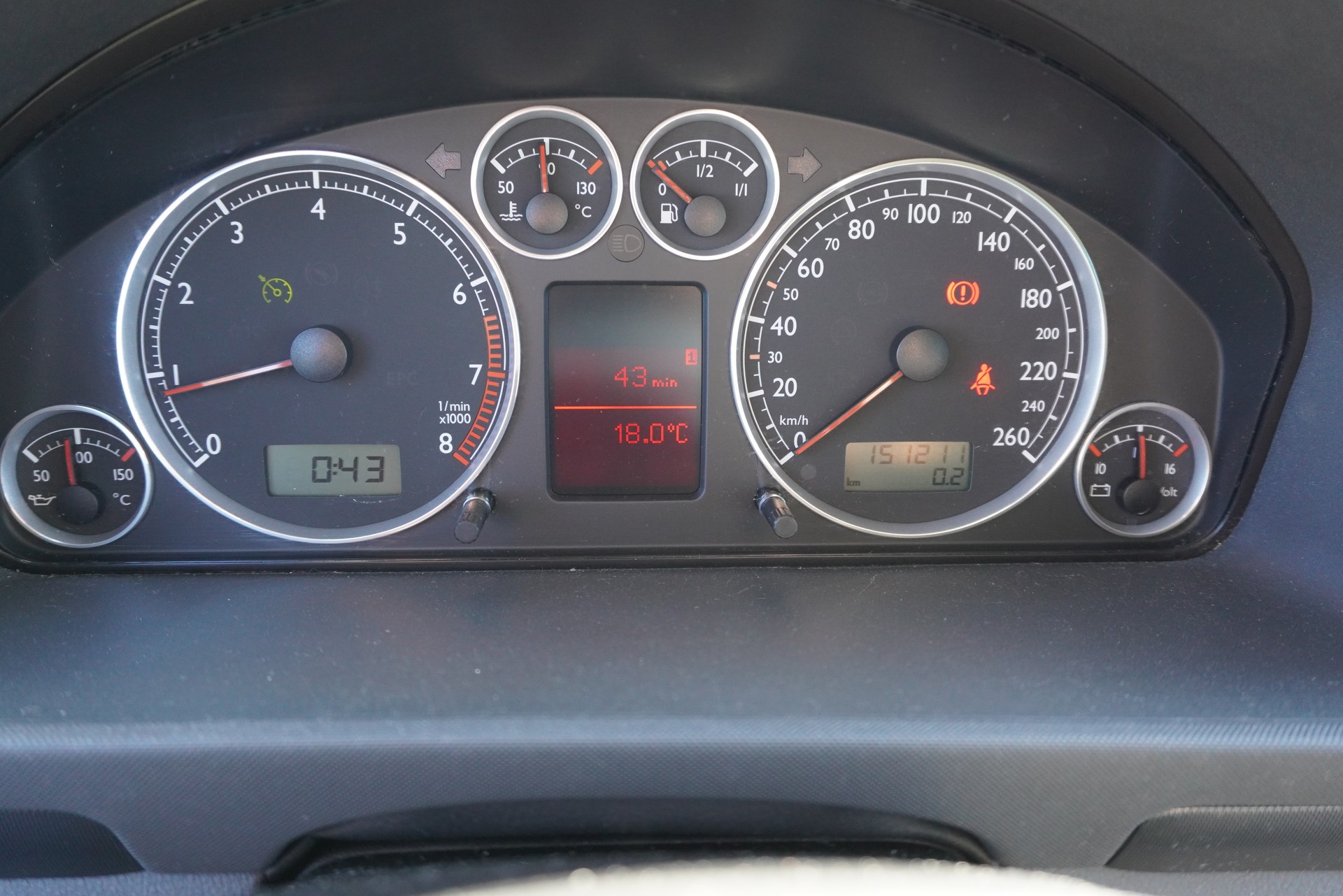 SEAT Alhambra 1.8 Turbo Sport-image-8