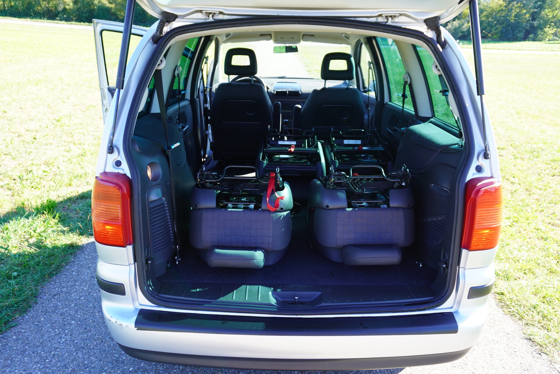 SEAT Alhambra 1.8 Turbo Sport-image-7