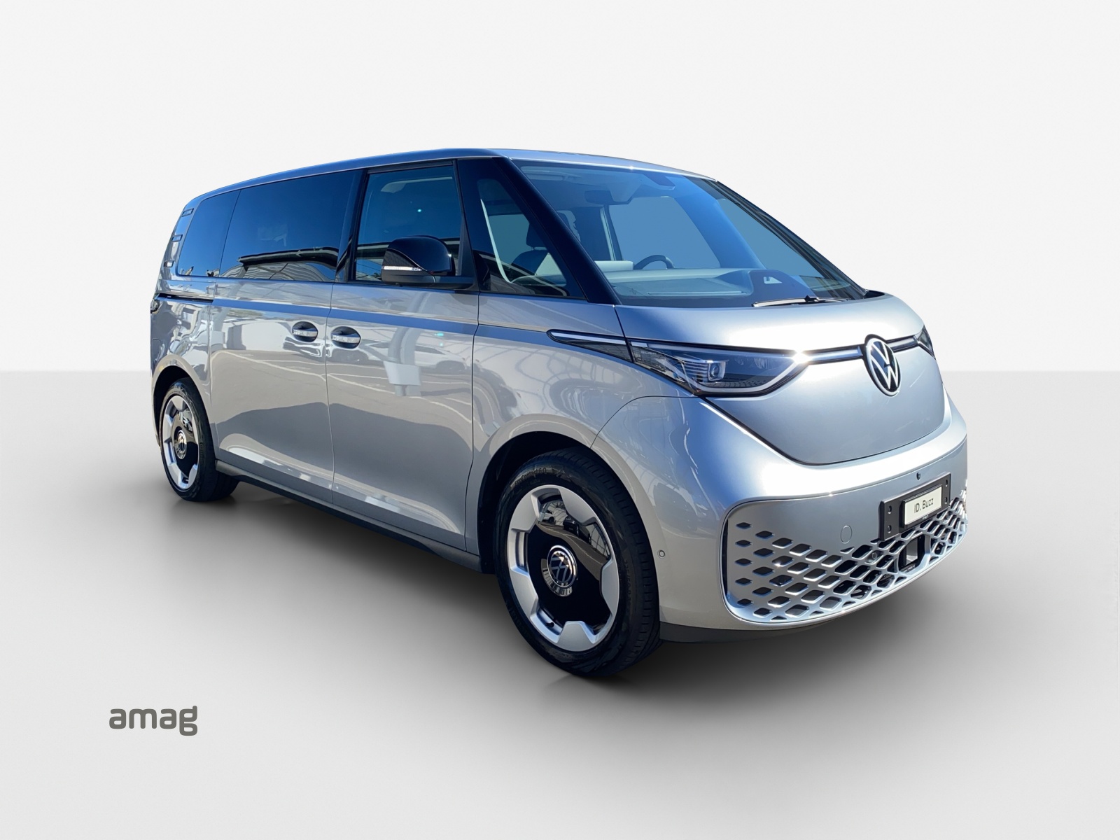VW ID.Buzz LWB Pro 4 Motion-image-5