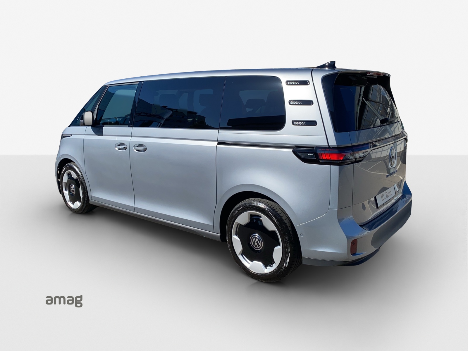 VW ID.Buzz LWB Pro 4 Motion-image-2