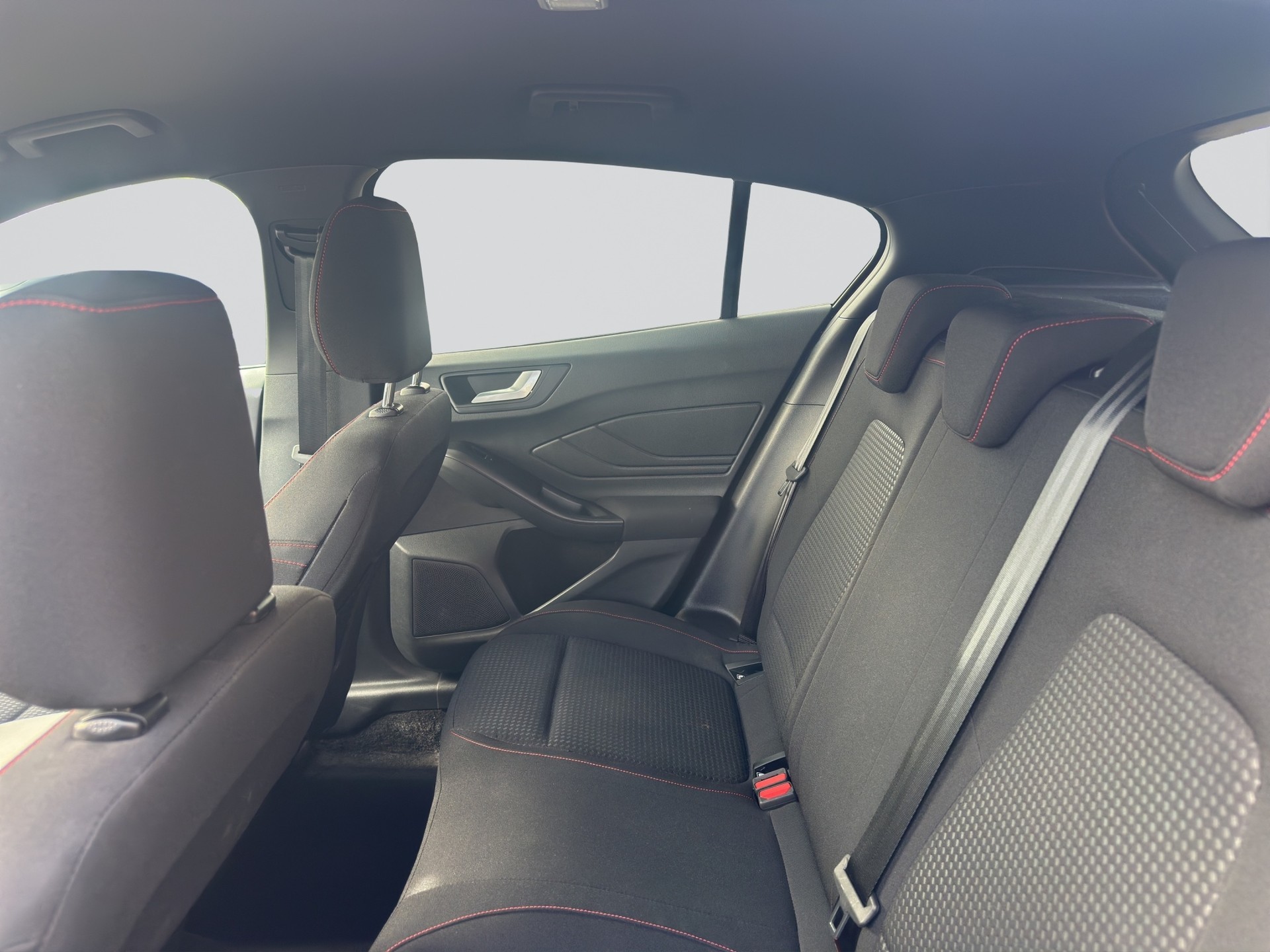 FORD Focus 1.5 TDCi EcoBlue ST-Line Automatic-image-7