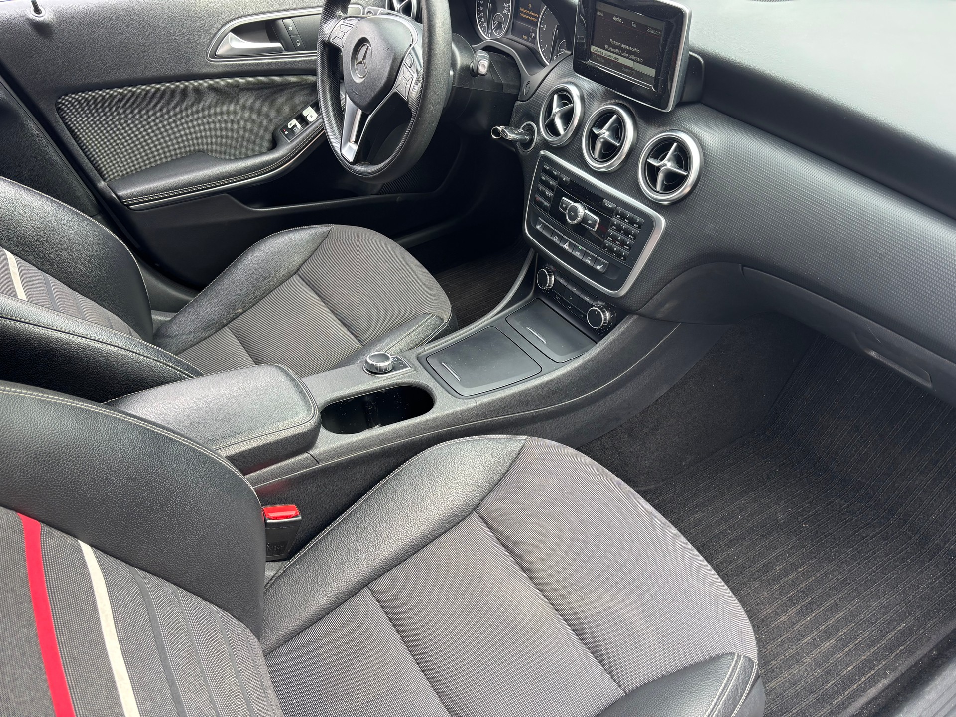 MERCEDES-BENZ A 160 CDI Style 7G-DCT-image-7
