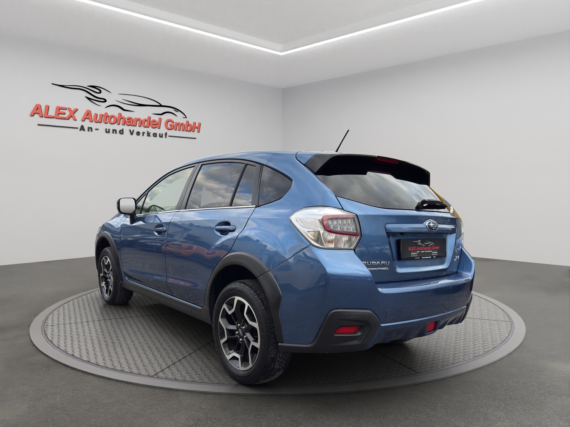 SUBARU XV 1.6 Swiss Two AWD CVT (Finanzierung möglich)-image-3