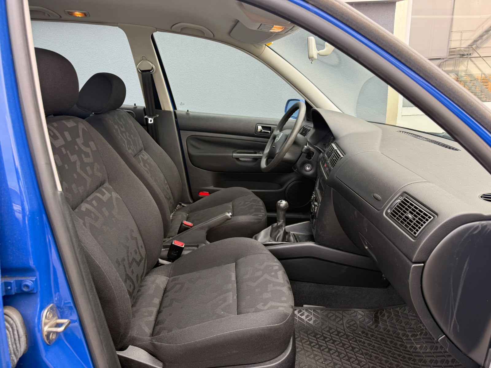 VW Golf 1.6 Comfortline-image-16