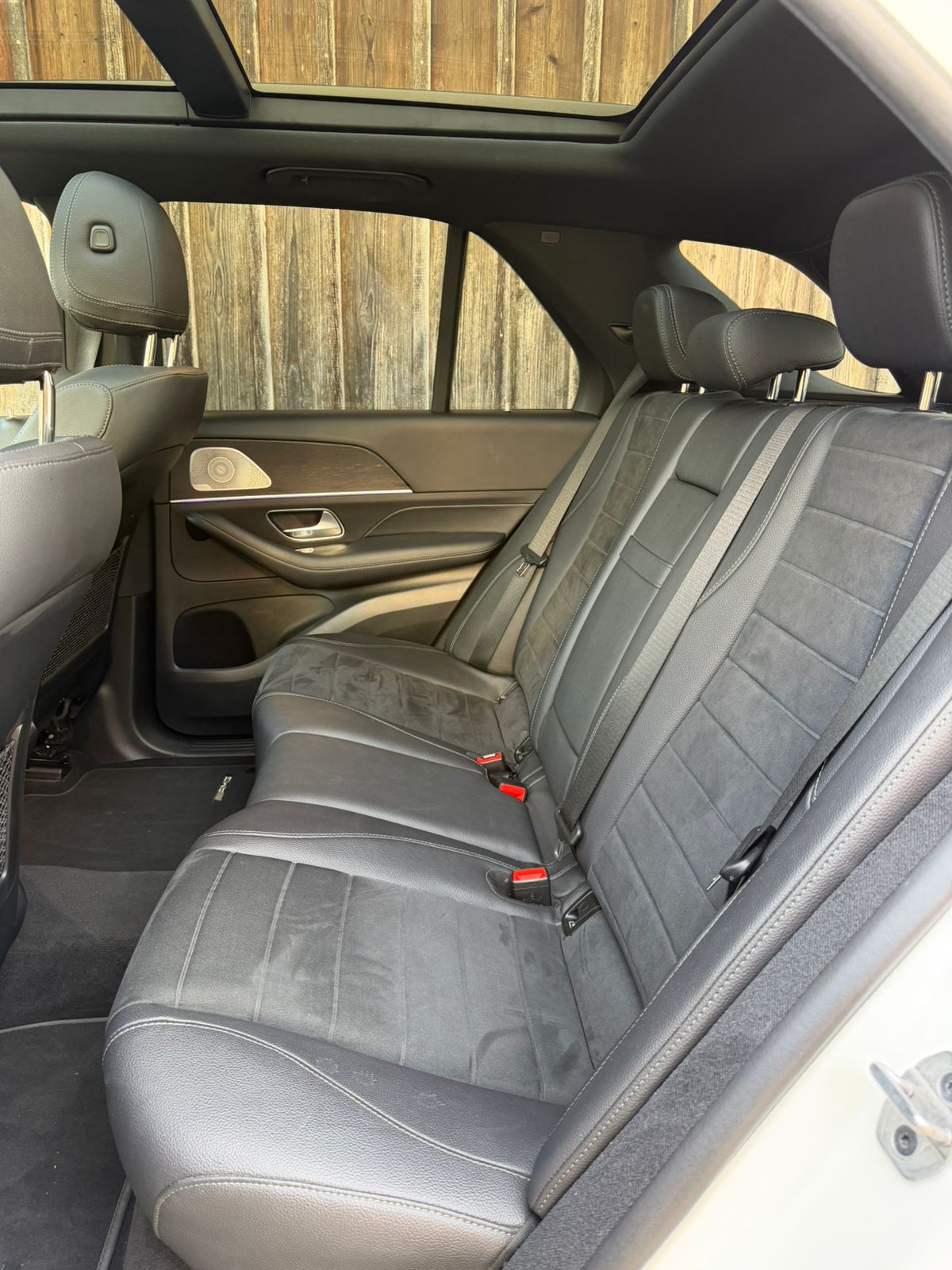 MERCEDES-BENZ GLE 400 d 4Matic 9G-Tronic-image-12