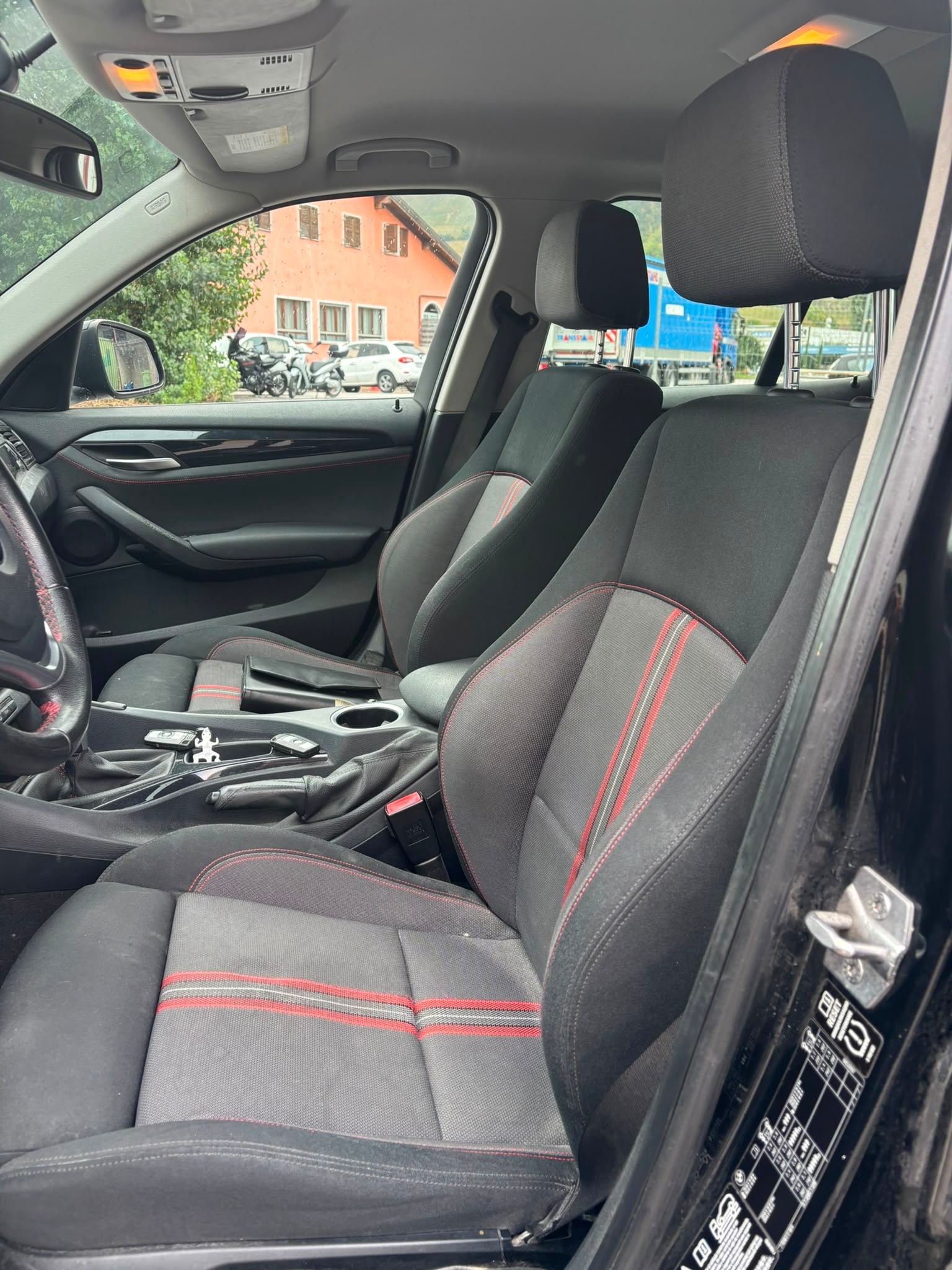 BMW X1 xDrive 20d xLine-image-9