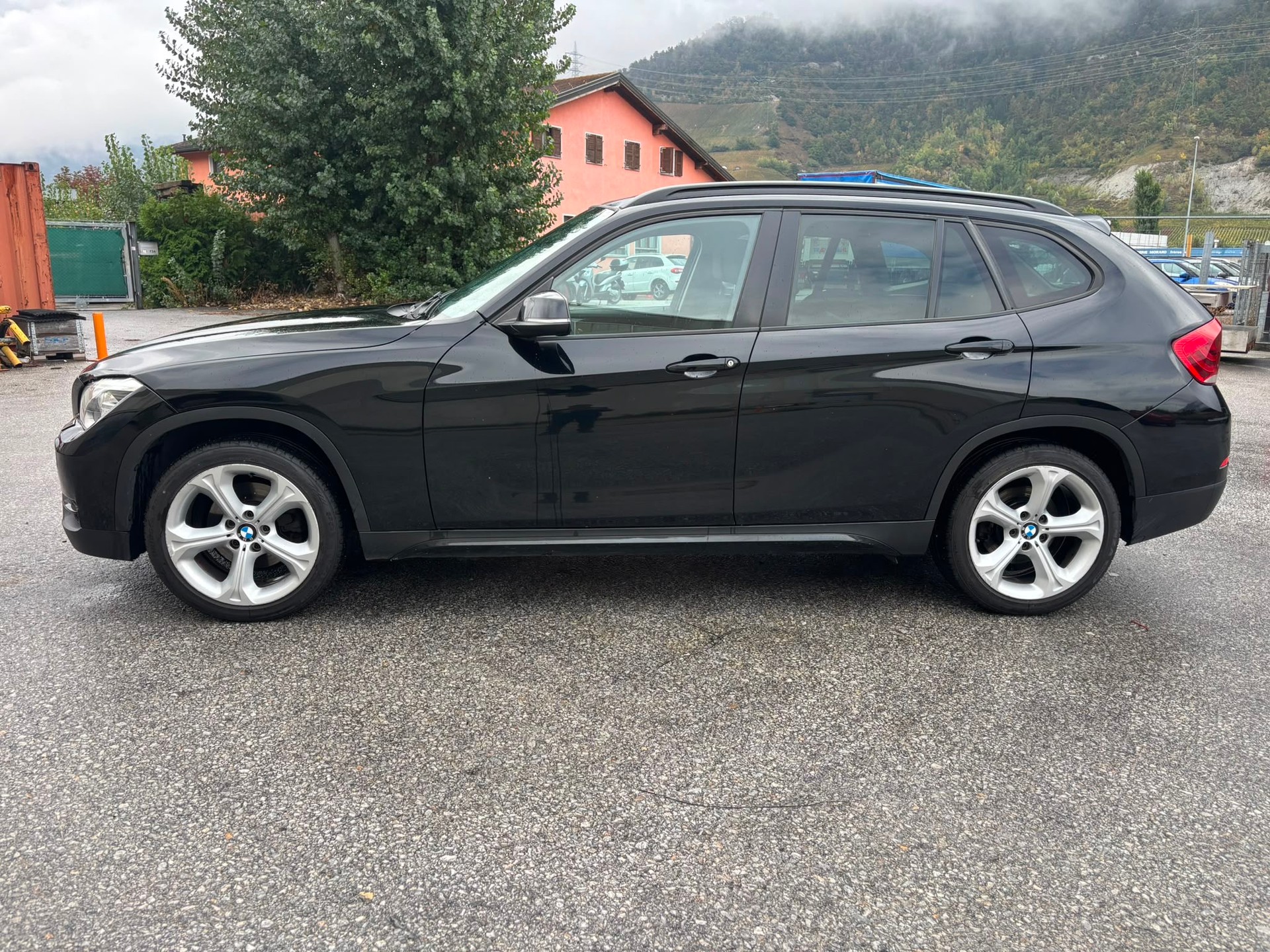 BMW X1 xDrive 20d xLine-image-8