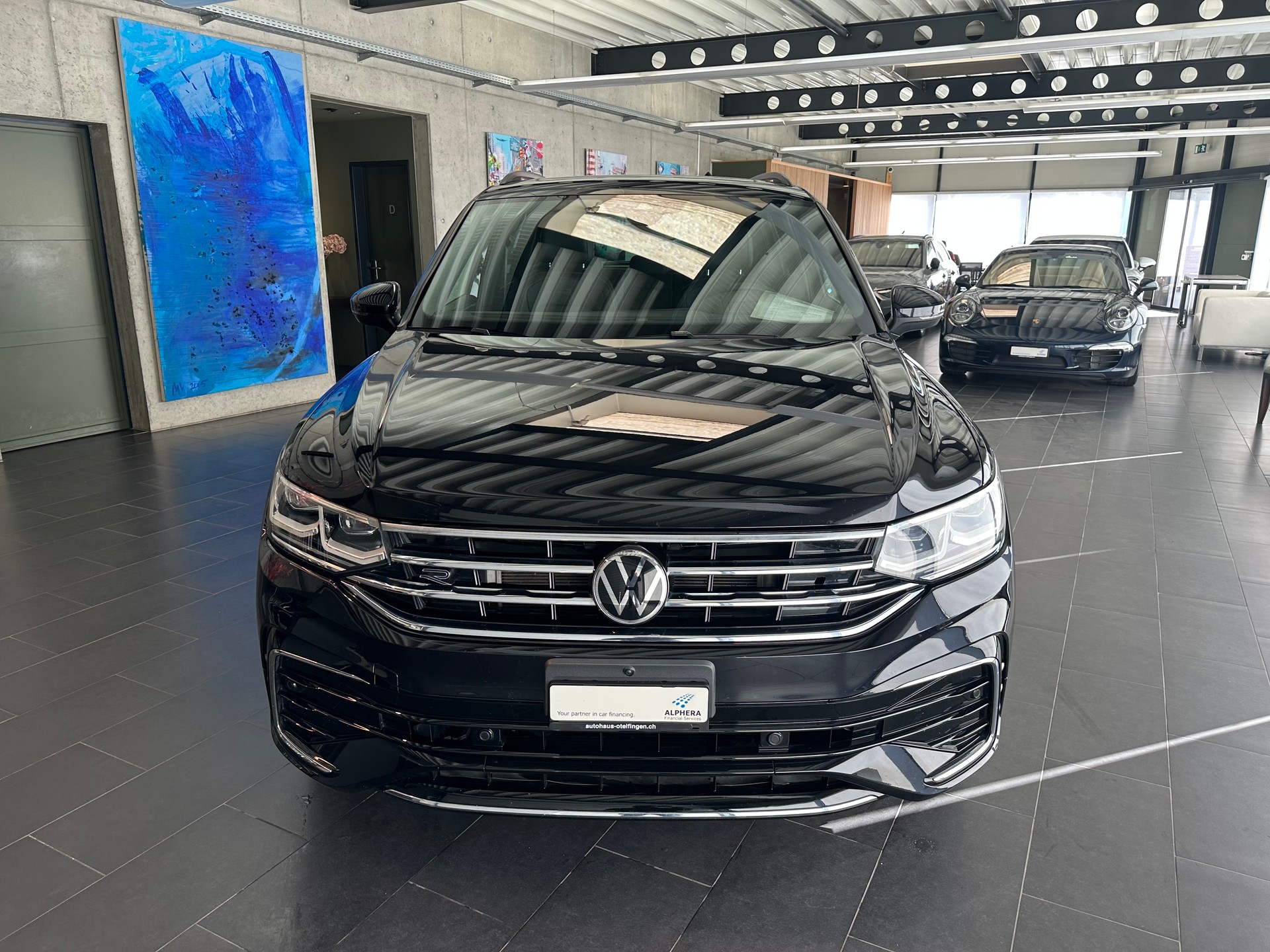 VW Tiguan 1.4 TSI PHEV R-Line DSG 2WD-image-3