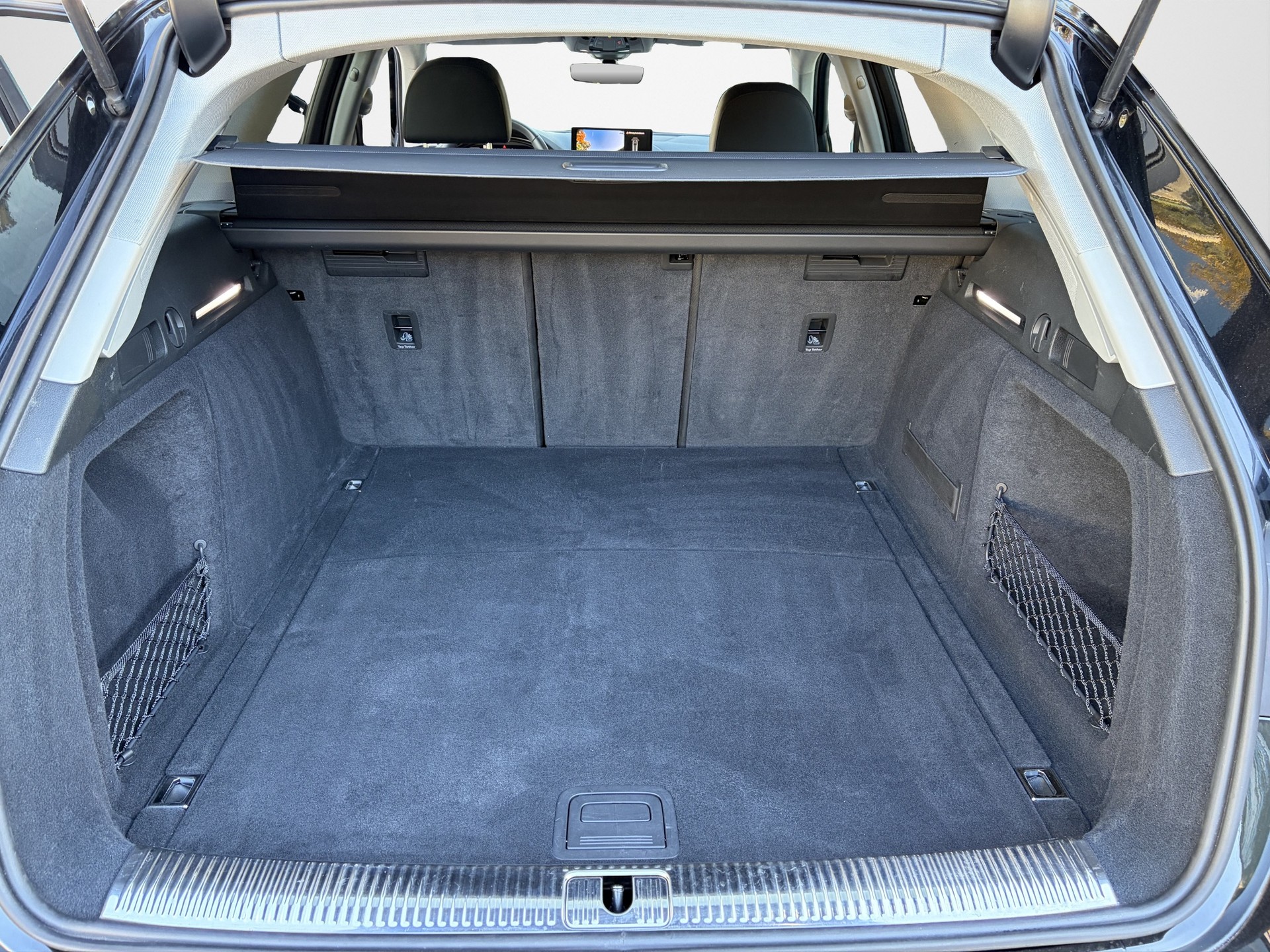 AUDI A4 Avant 40 TFSI S-tronic quattro-image-16