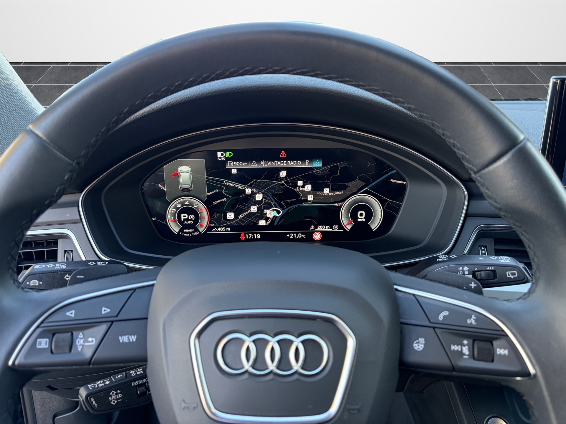 AUDI A4 Avant 40 TFSI S-tronic quattro-image-12