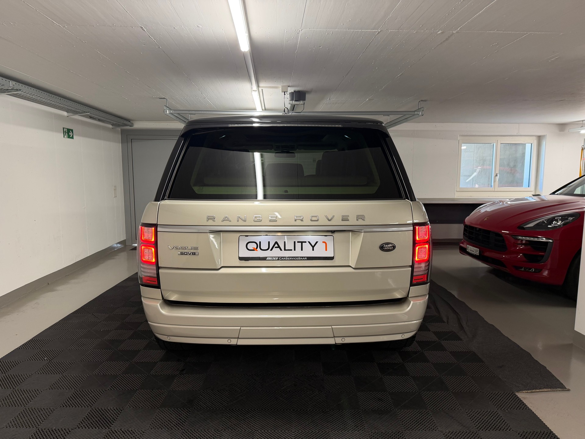 LAND ROVER Range Rover 4.4 SDV8 Vogue Frisch ab MFK & Service-image-4