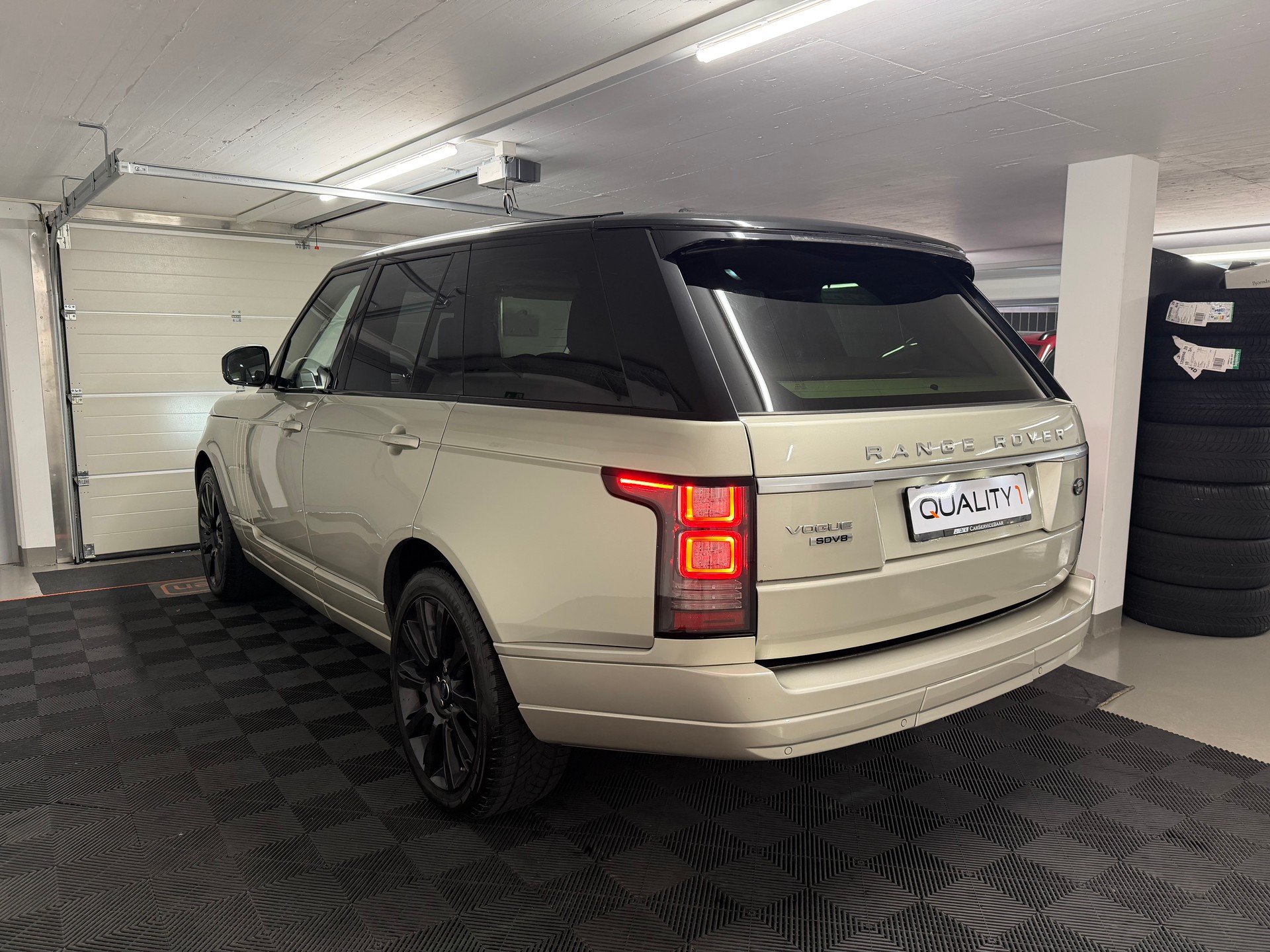 LAND ROVER Range Rover 4.4 SDV8 Vogue Frisch ab MFK & Service-image-5