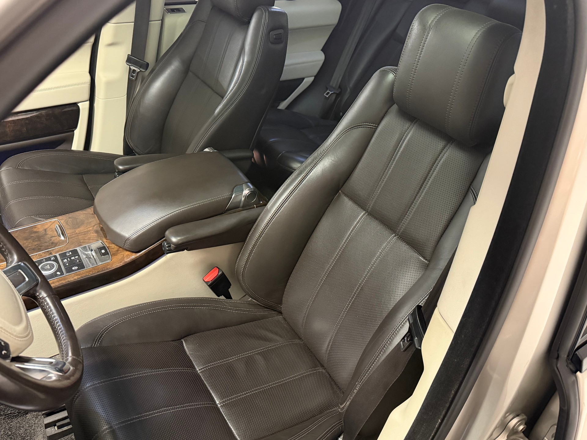 LAND ROVER Range Rover 4.4 SDV8 Vogue Frisch ab MFK & Service-image-16