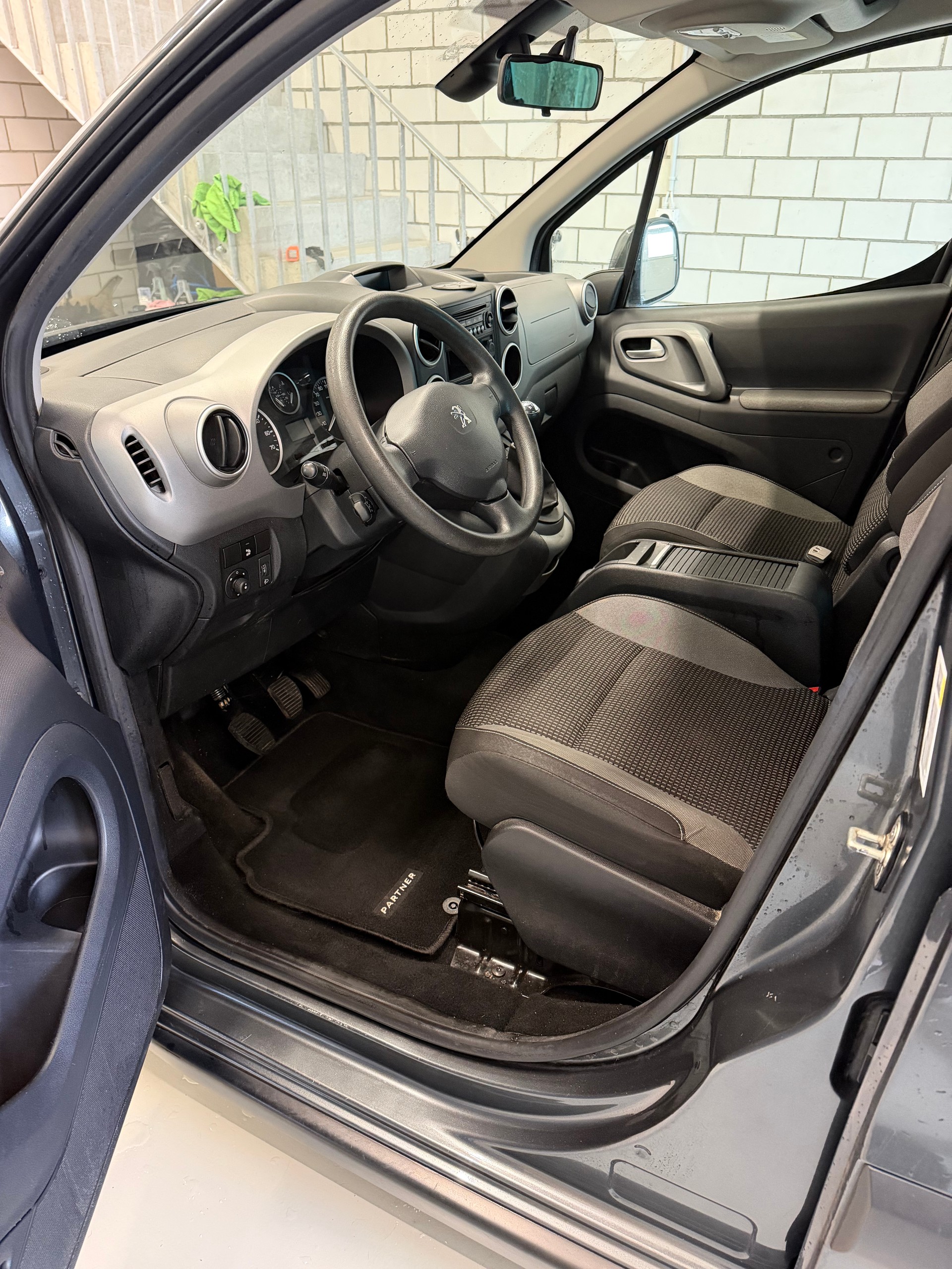 PEUGEOT Partner 1.6 VTi Active-image-4