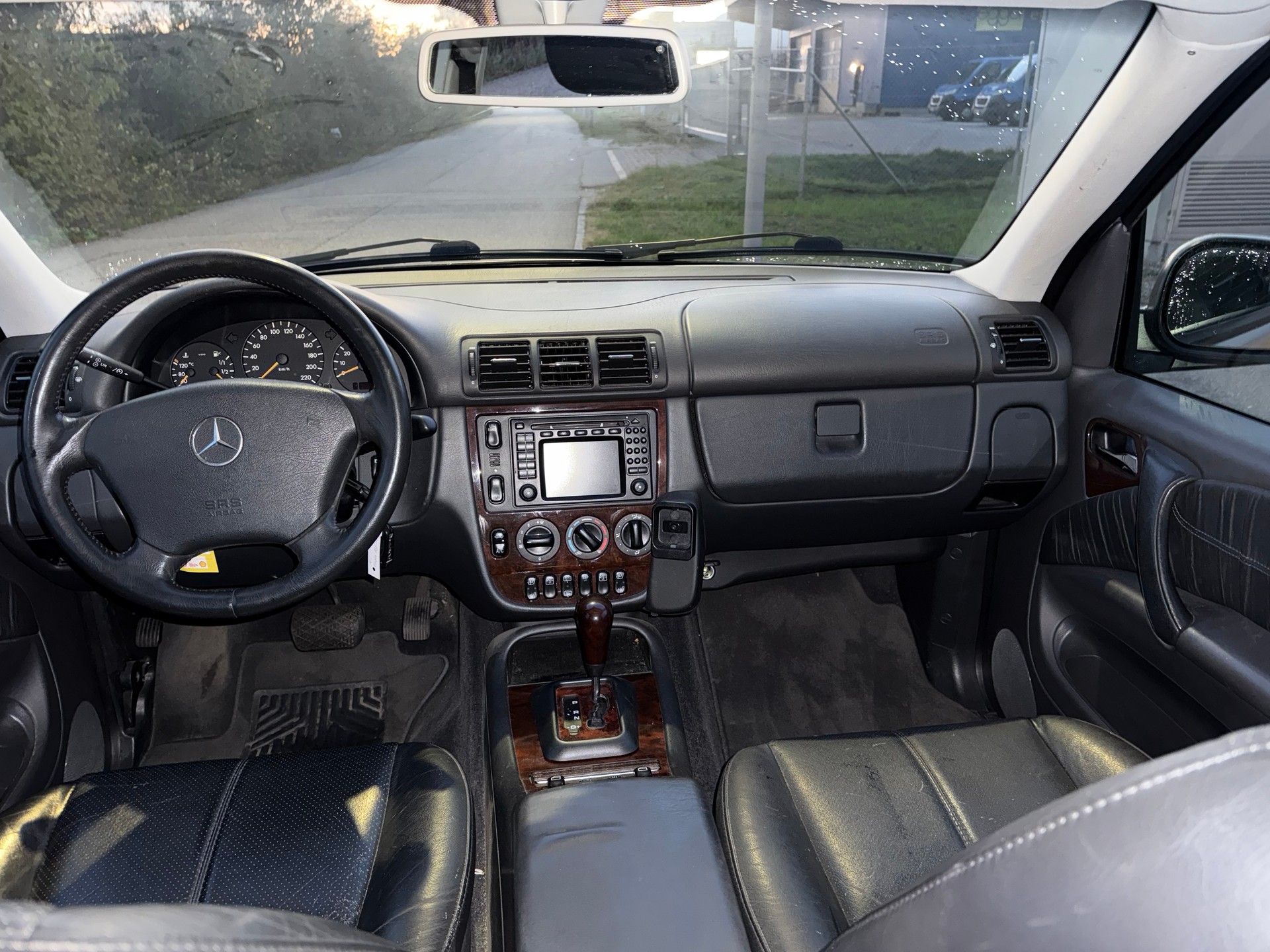 MERCEDES-BENZ ML 430 Automatic-image-12