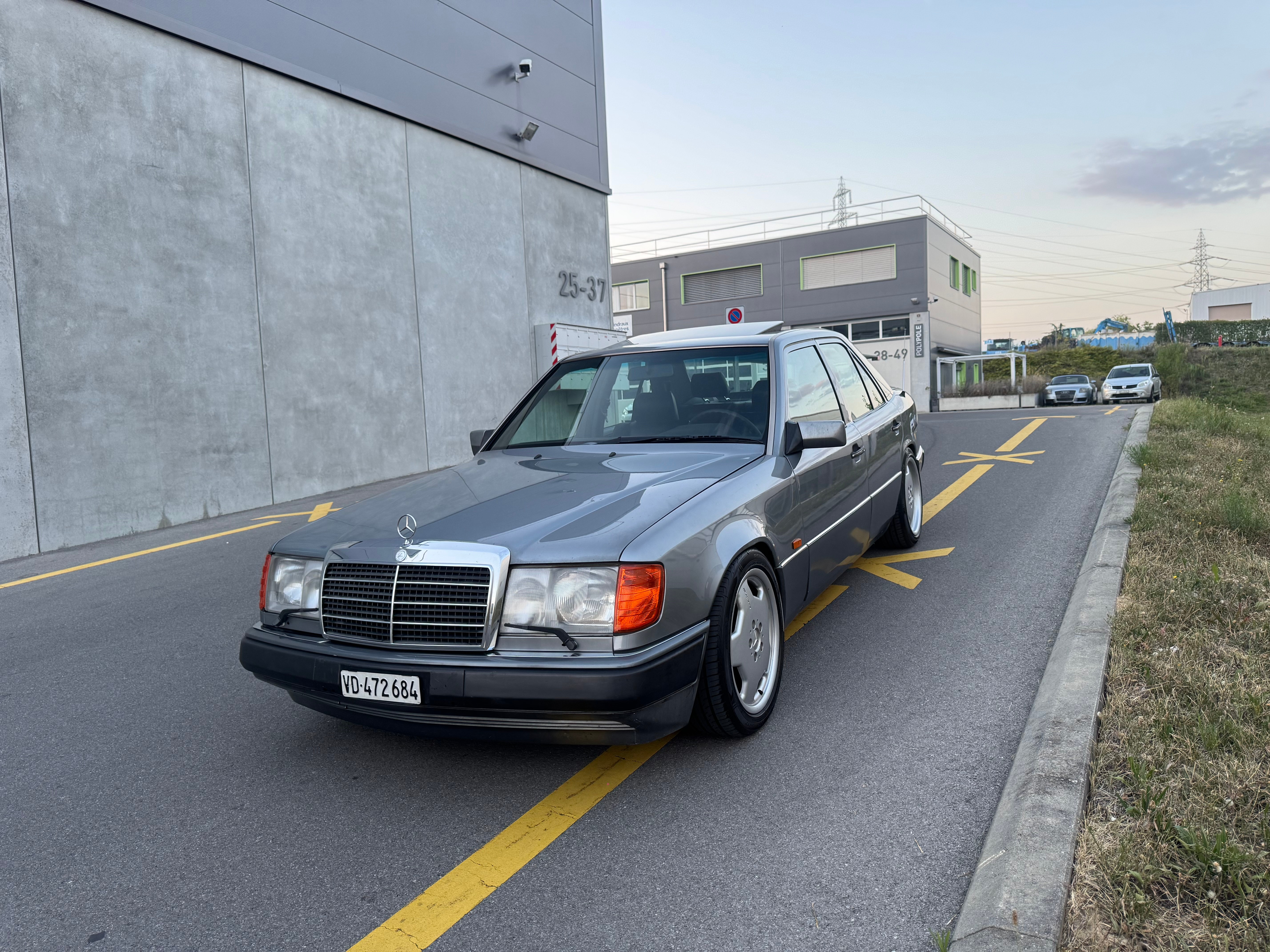 Car photo