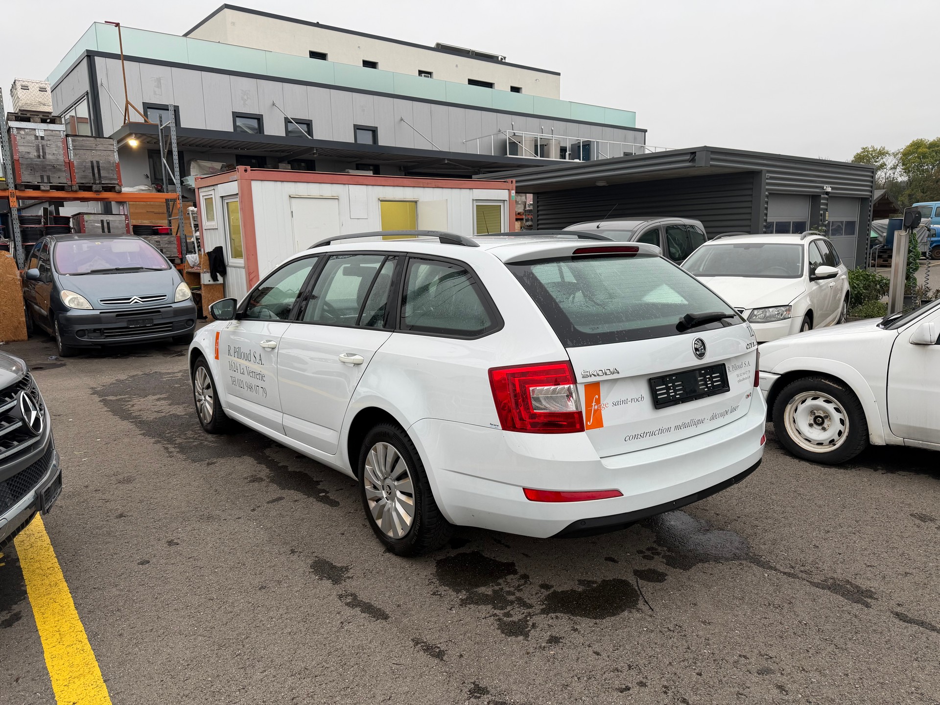 SKODA Octavia Combi 1.6 TDI Elegance 4x4-image-5