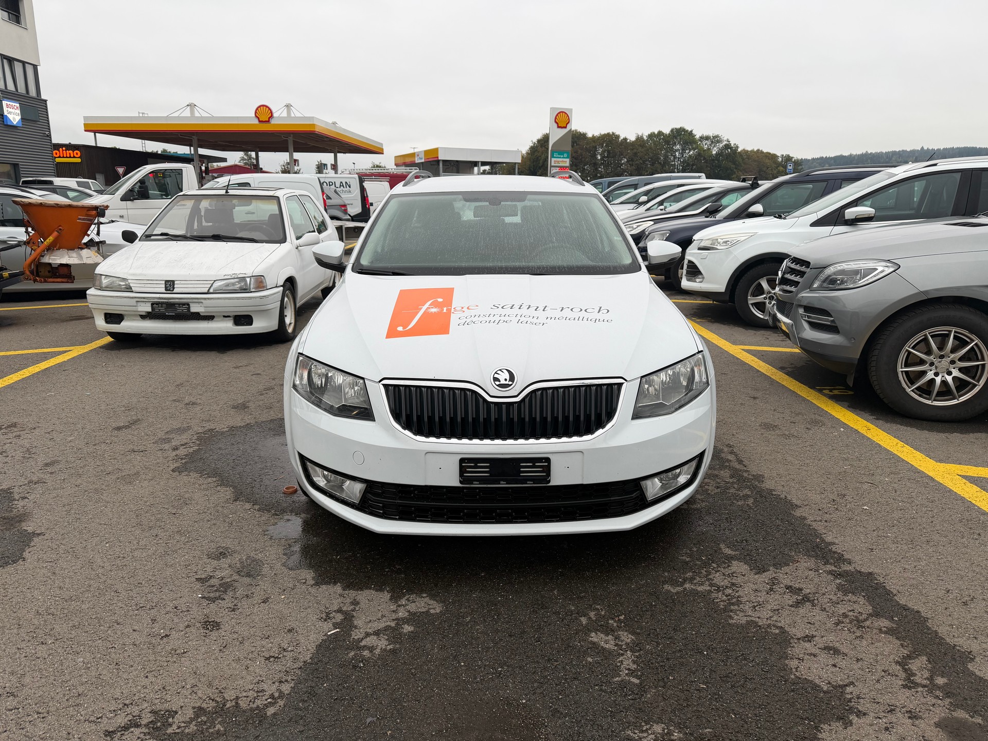 SKODA Octavia Combi 1.6 TDI Elegance 4x4-image-1
