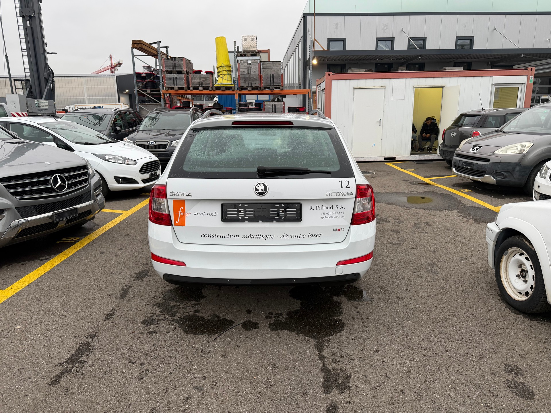 SKODA Octavia Combi 1.6 TDI Elegance 4x4-image-4