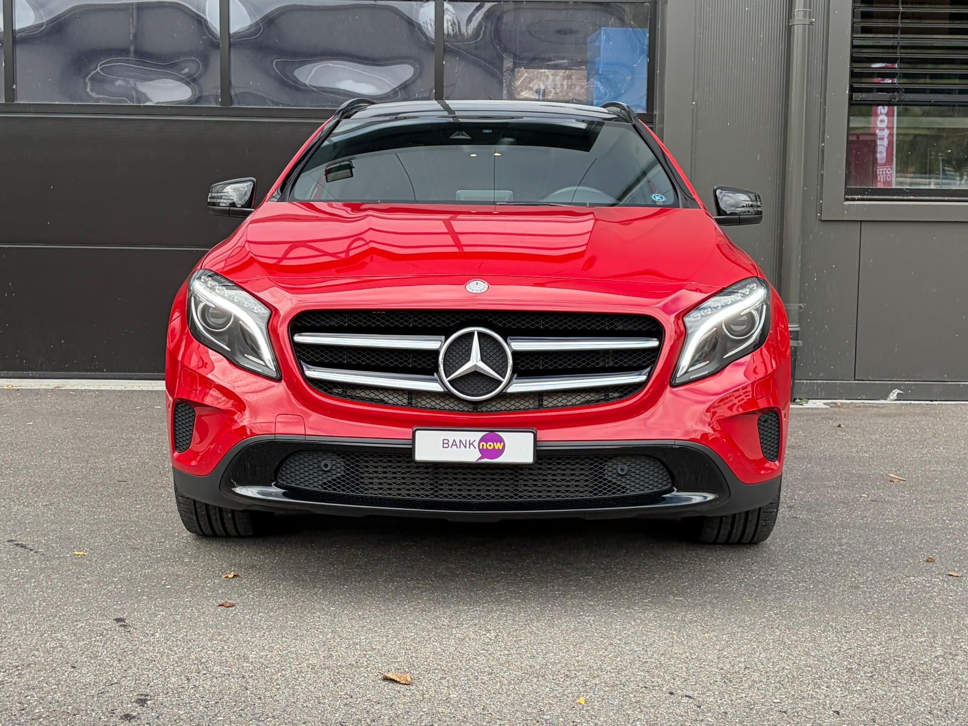 MERCEDES-BENZ GLA 200 Night Star 7G-DCT-image-2