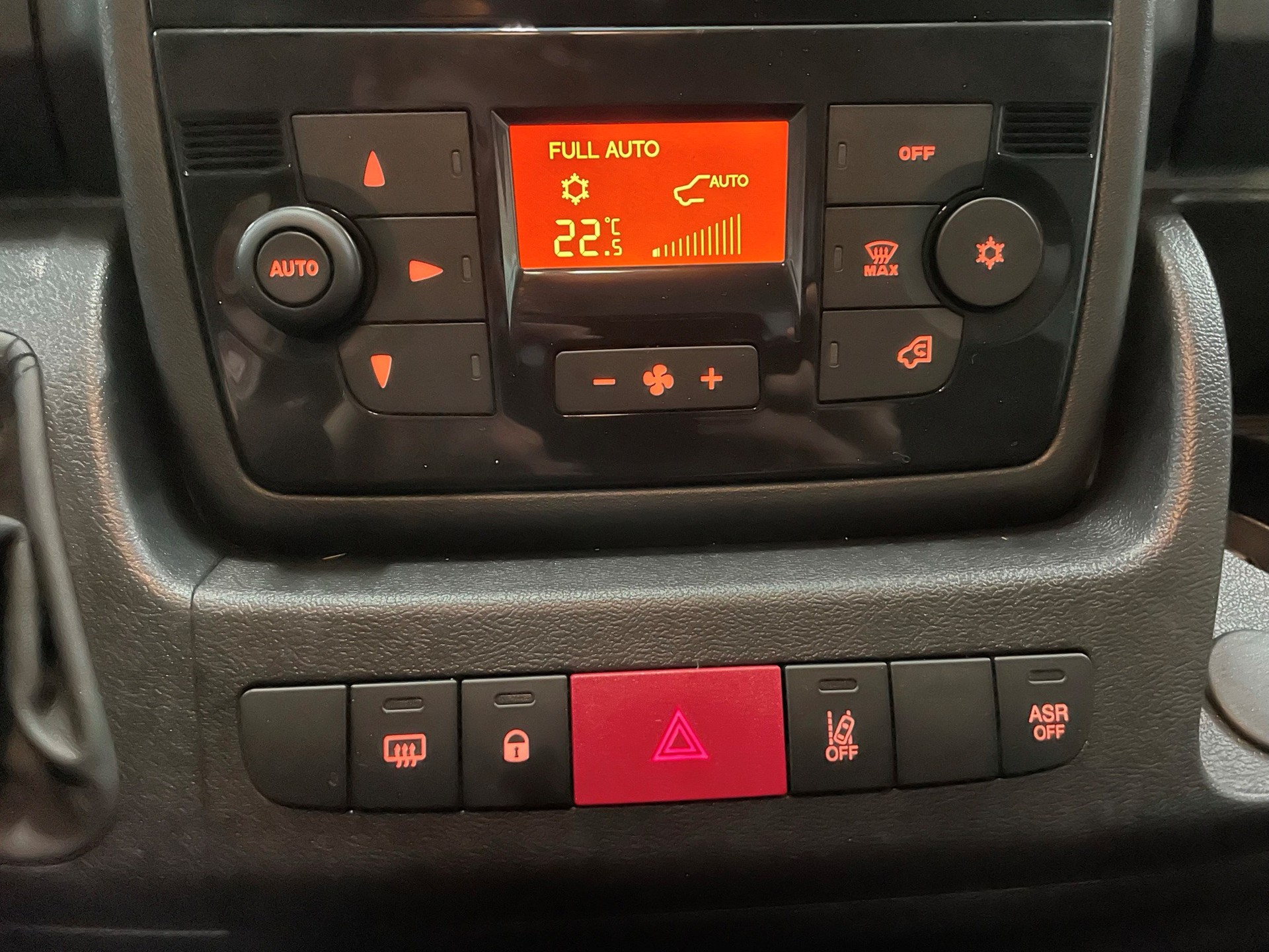 FIAT E-Ducato 35 47kWh L2H2-image-5