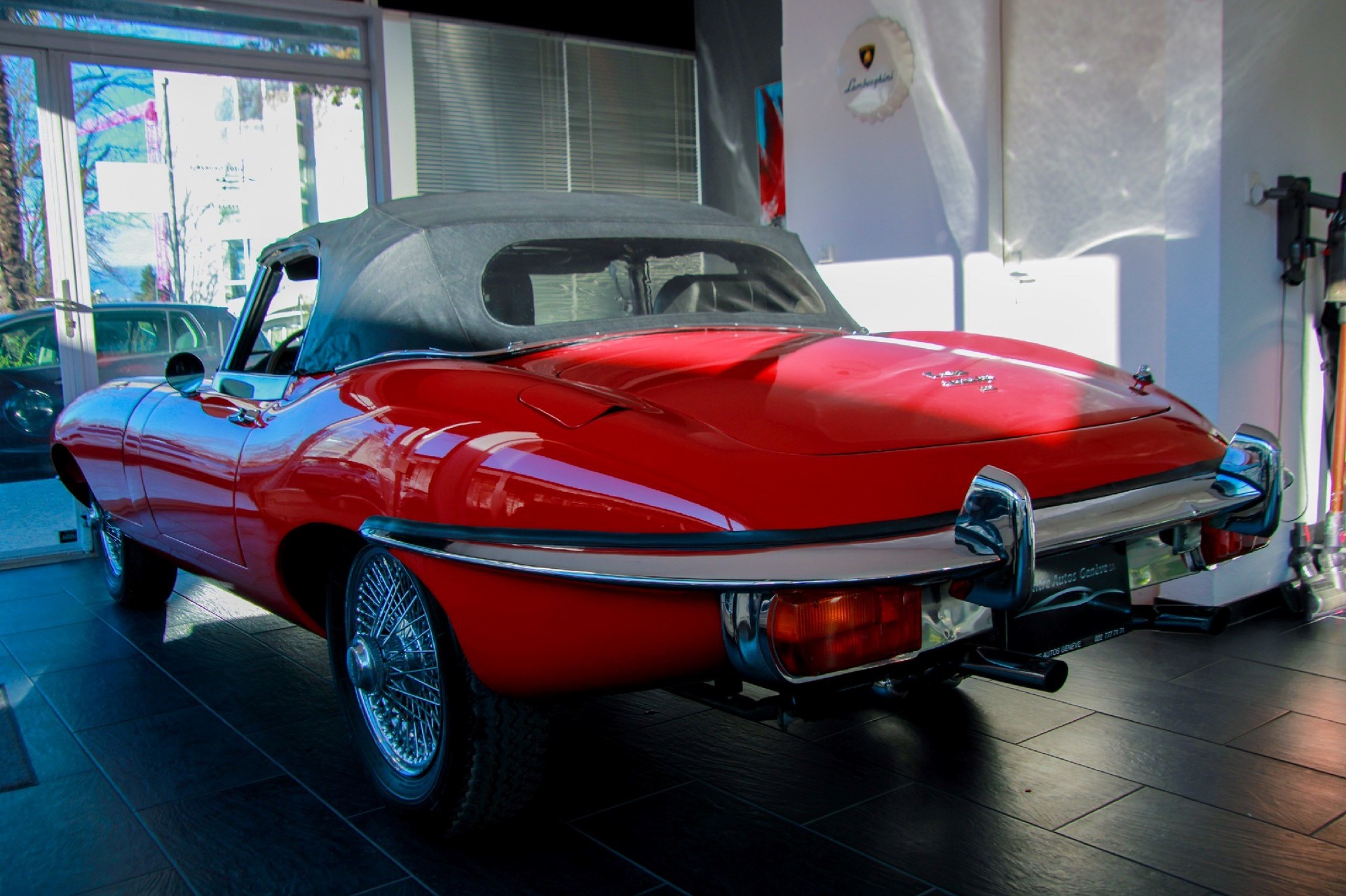 JAGUAR E-TYPE 4.2-image-10