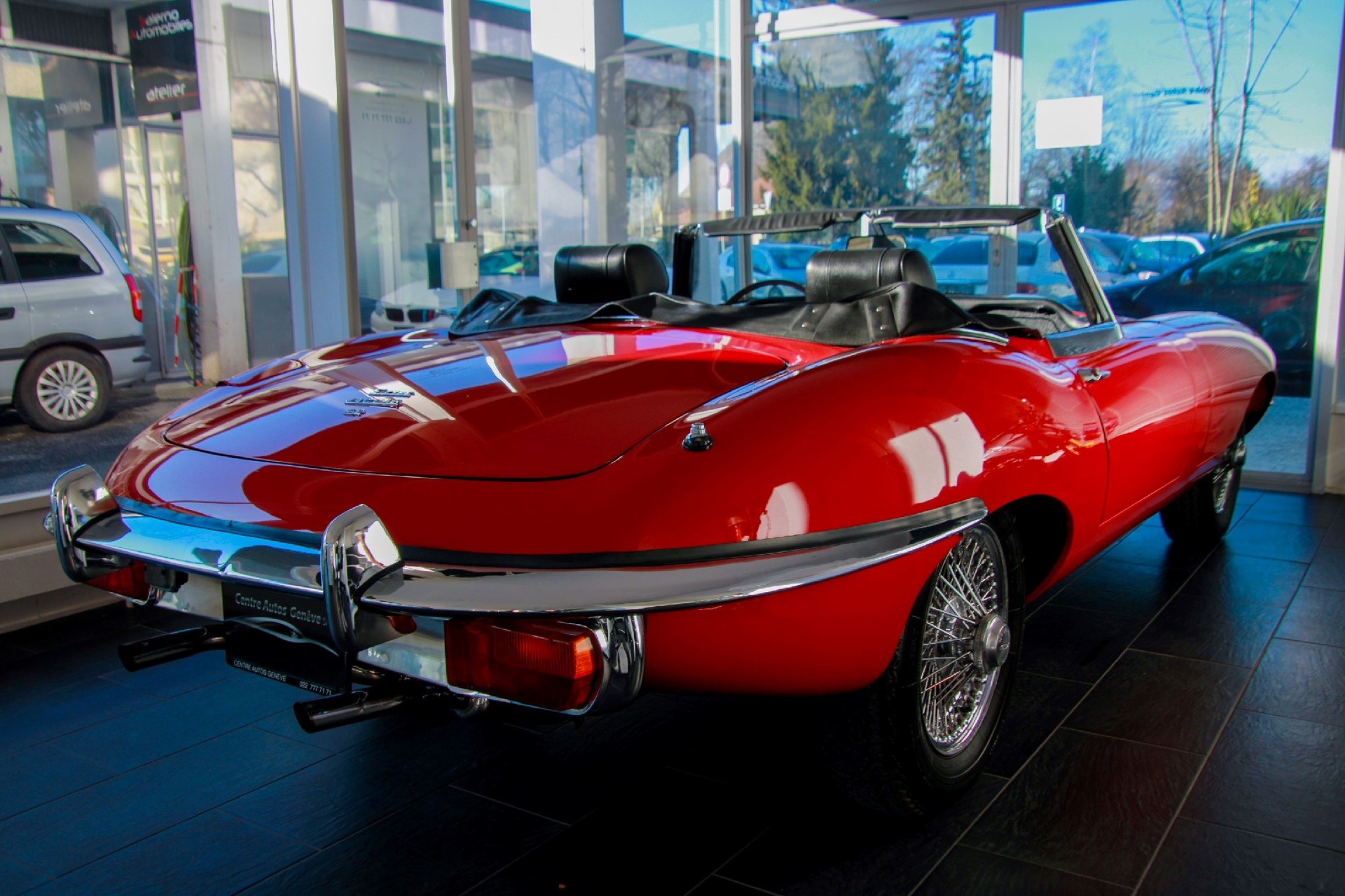 JAGUAR E-TYPE 4.2-image-5