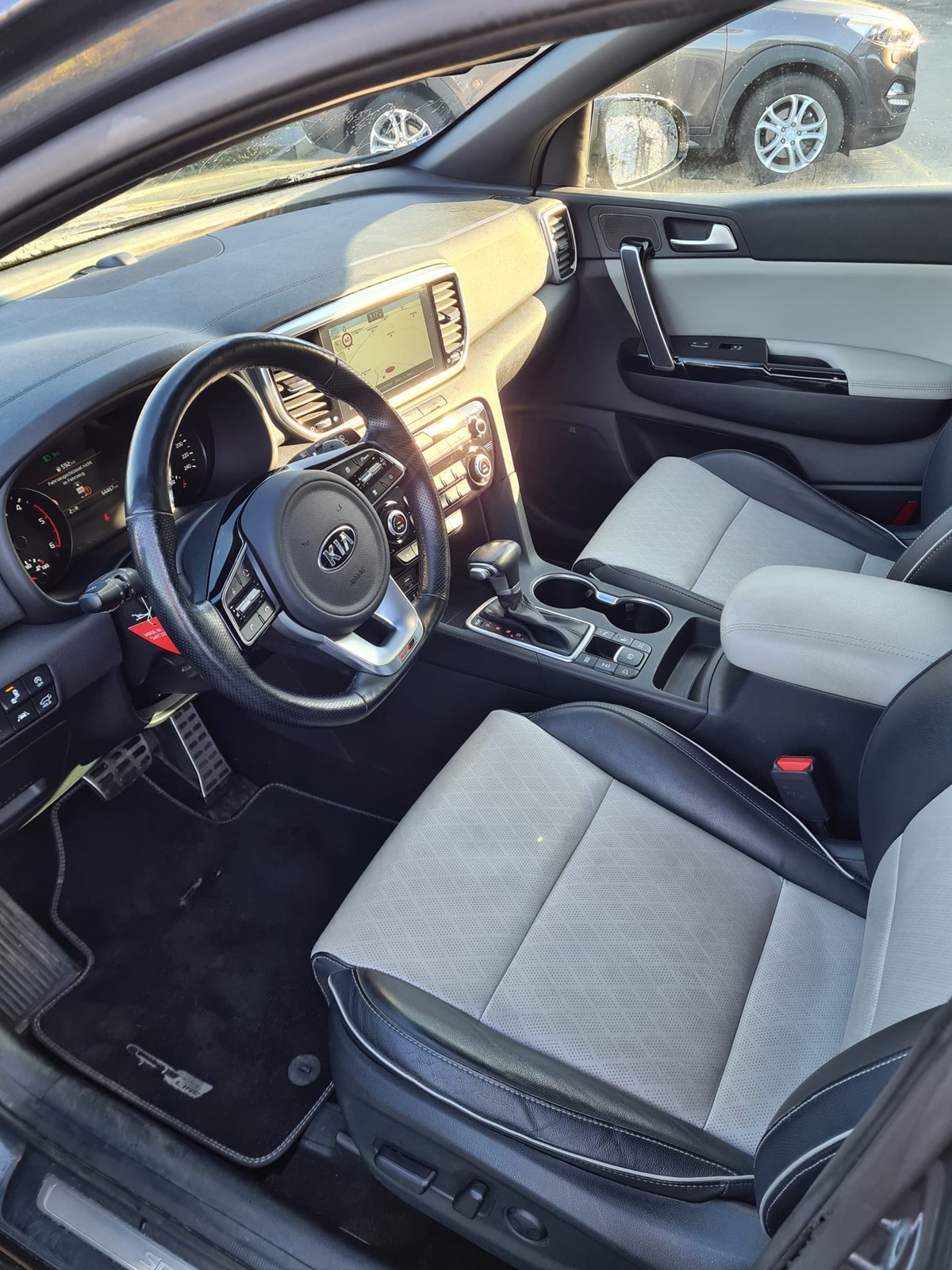 KIA Sportage 2.0CRDi GT Line 4WD Automat-image-5