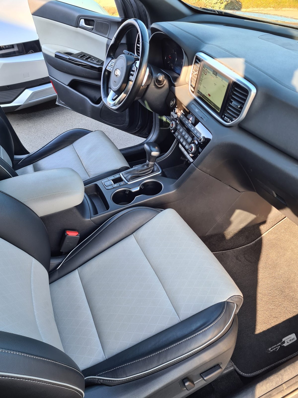 KIA Sportage 2.0CRDi GT Line 4WD Automat-image-7