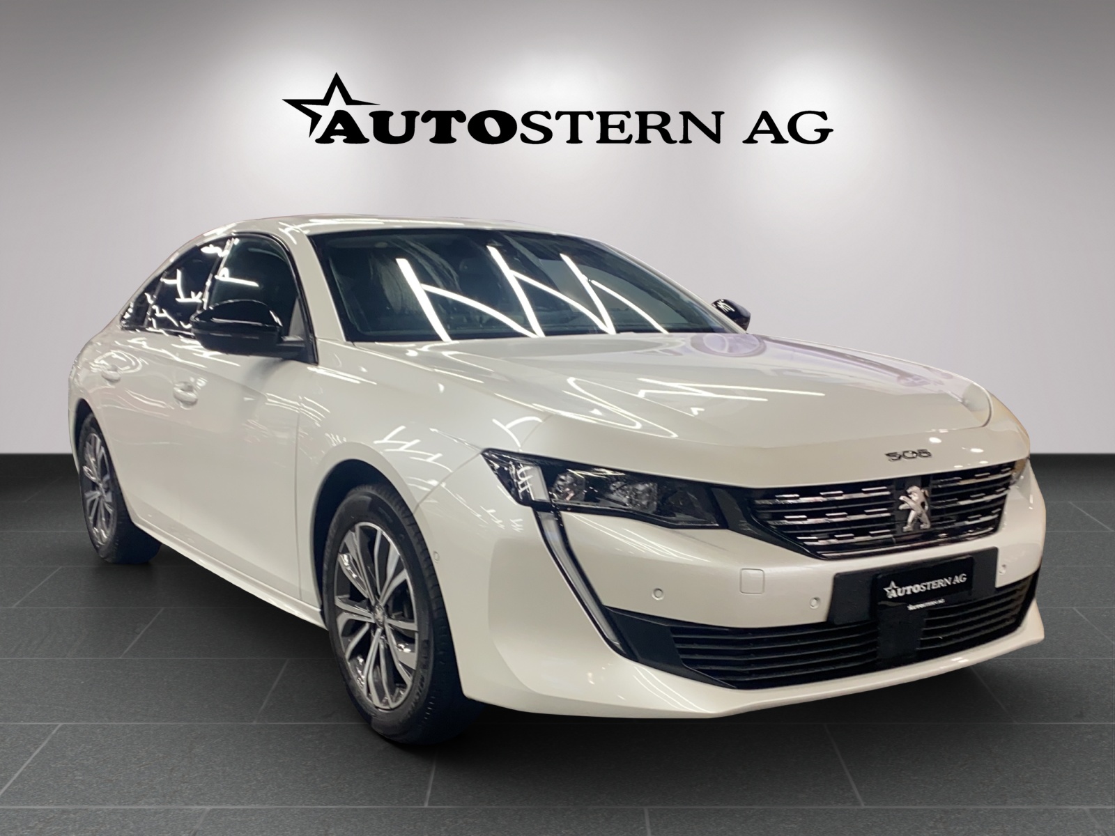 PEUGEOT 508 1.2 PureTech Allure Pack EAT8-image-2